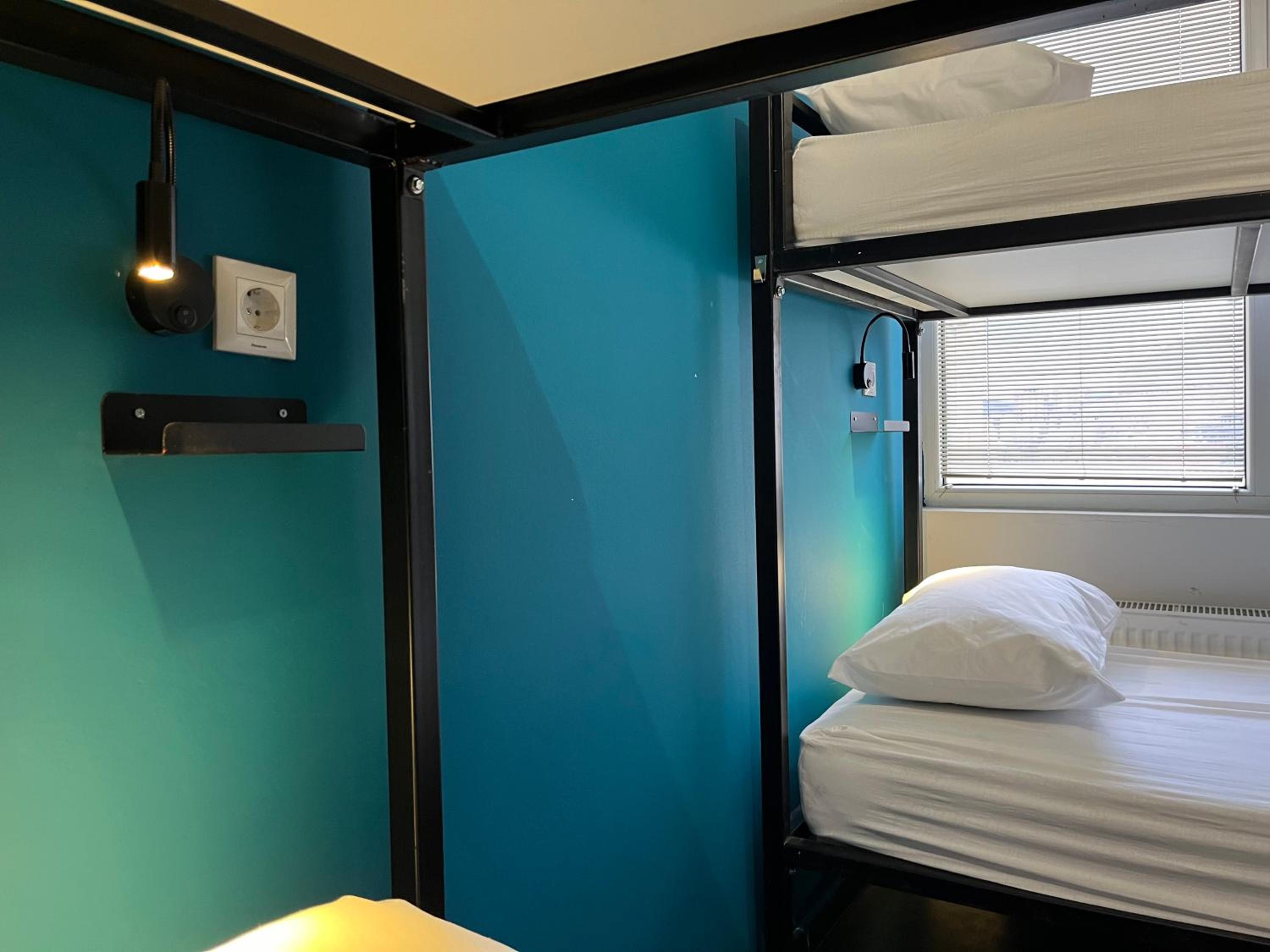 Single Bed in Mixed Dormitory Room photo 1