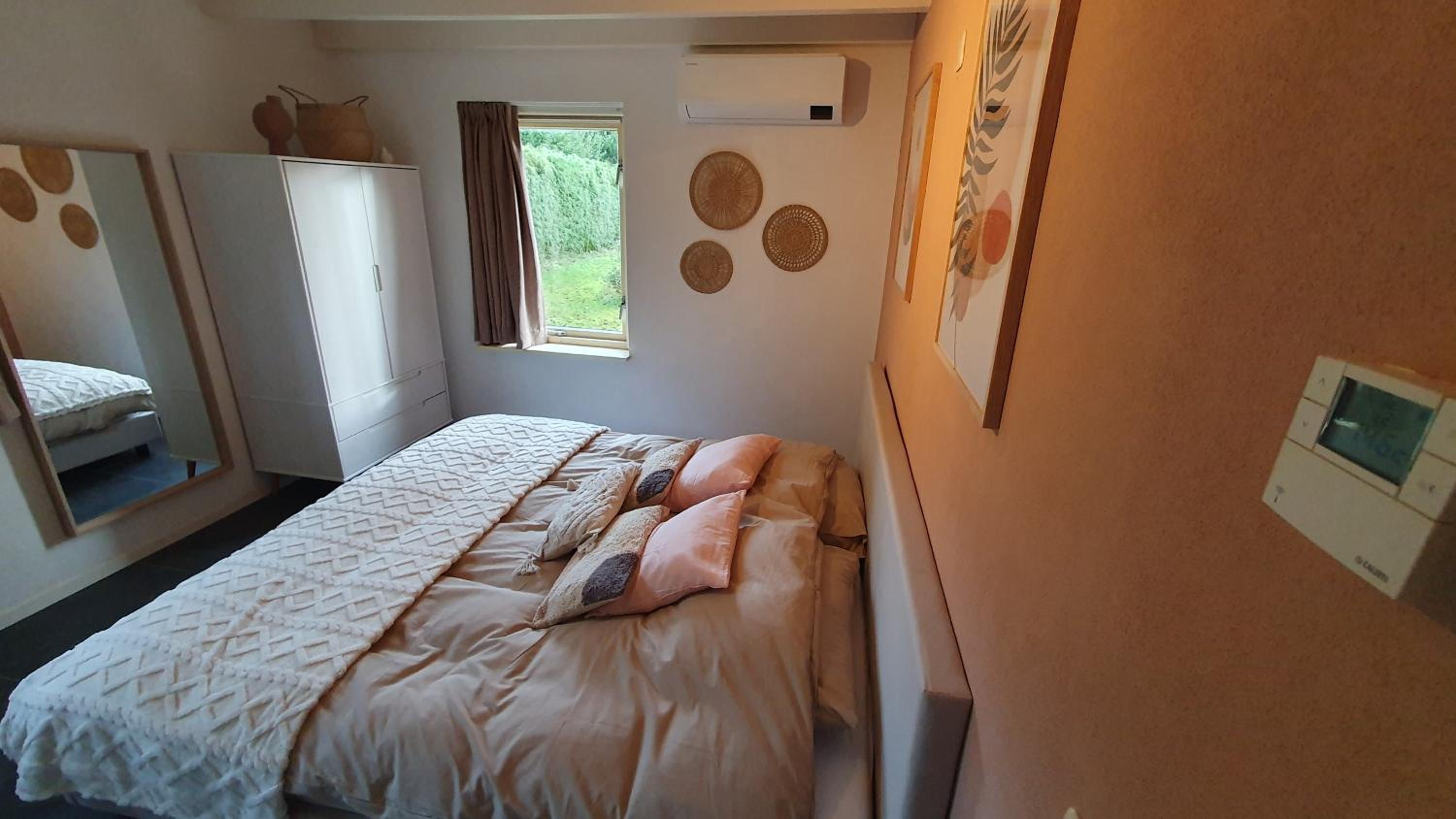 Four-Bedroom House photo 1