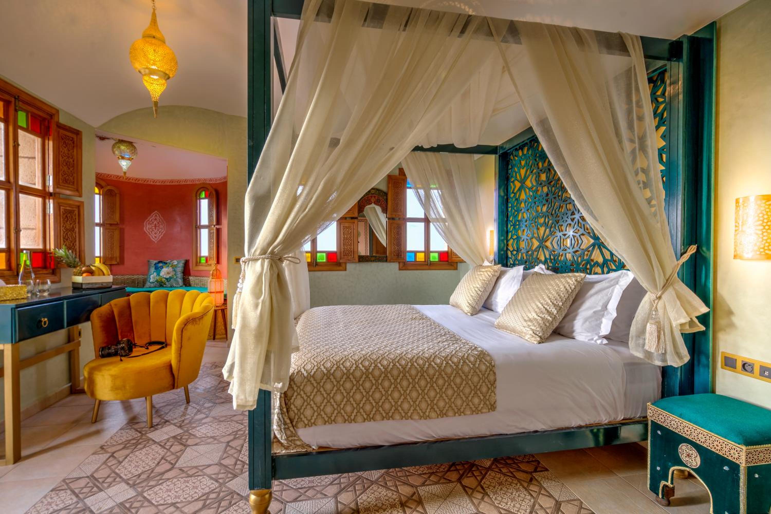 Junior Suite With Pool View - Photo 1