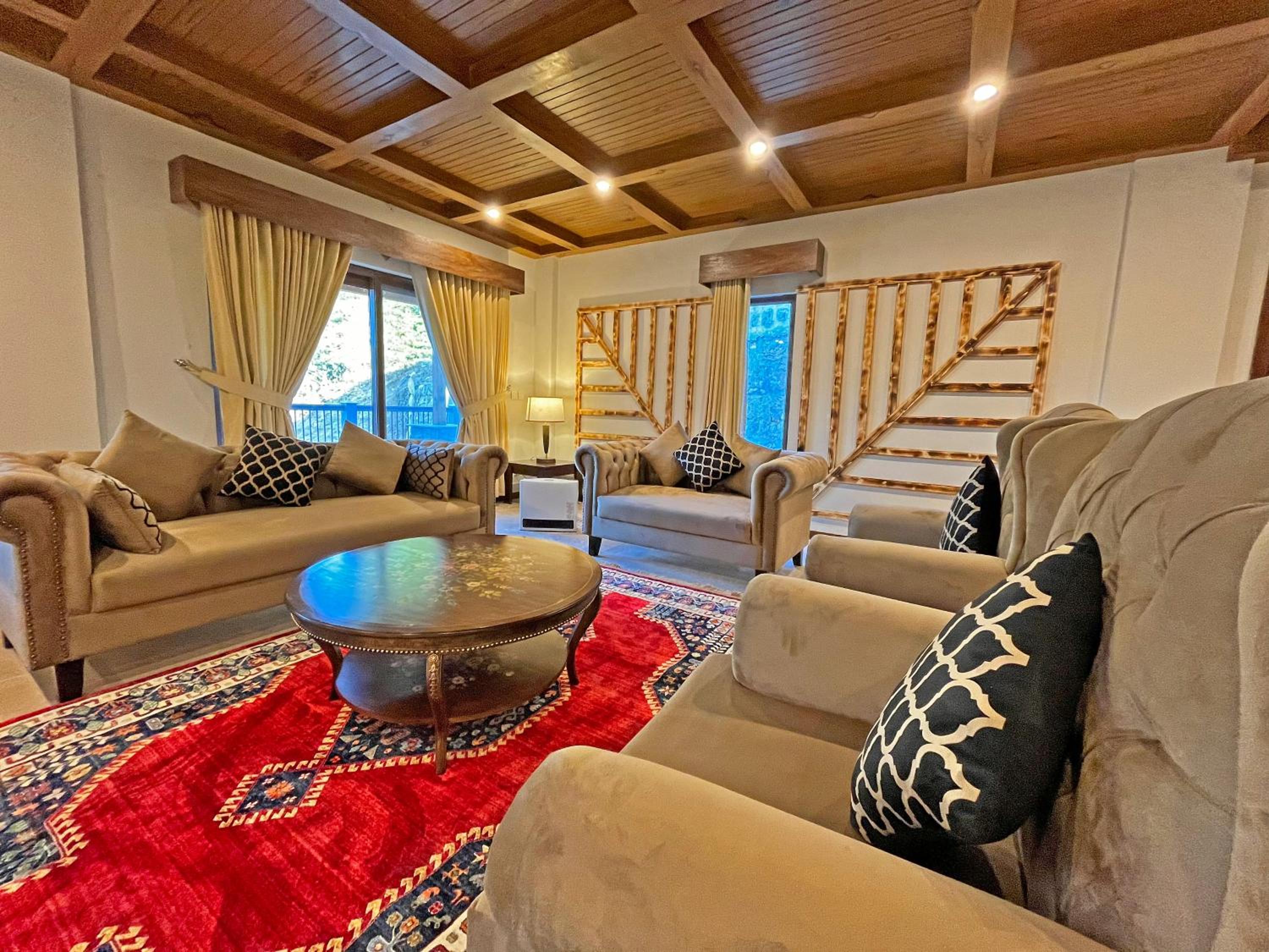 Deluxe Suite photo 3