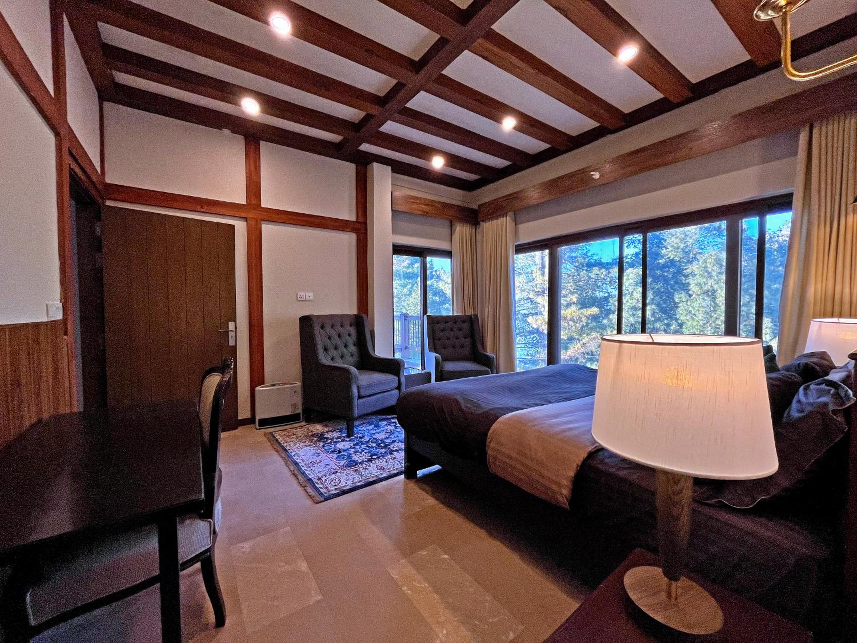 Deluxe Suite photo 2