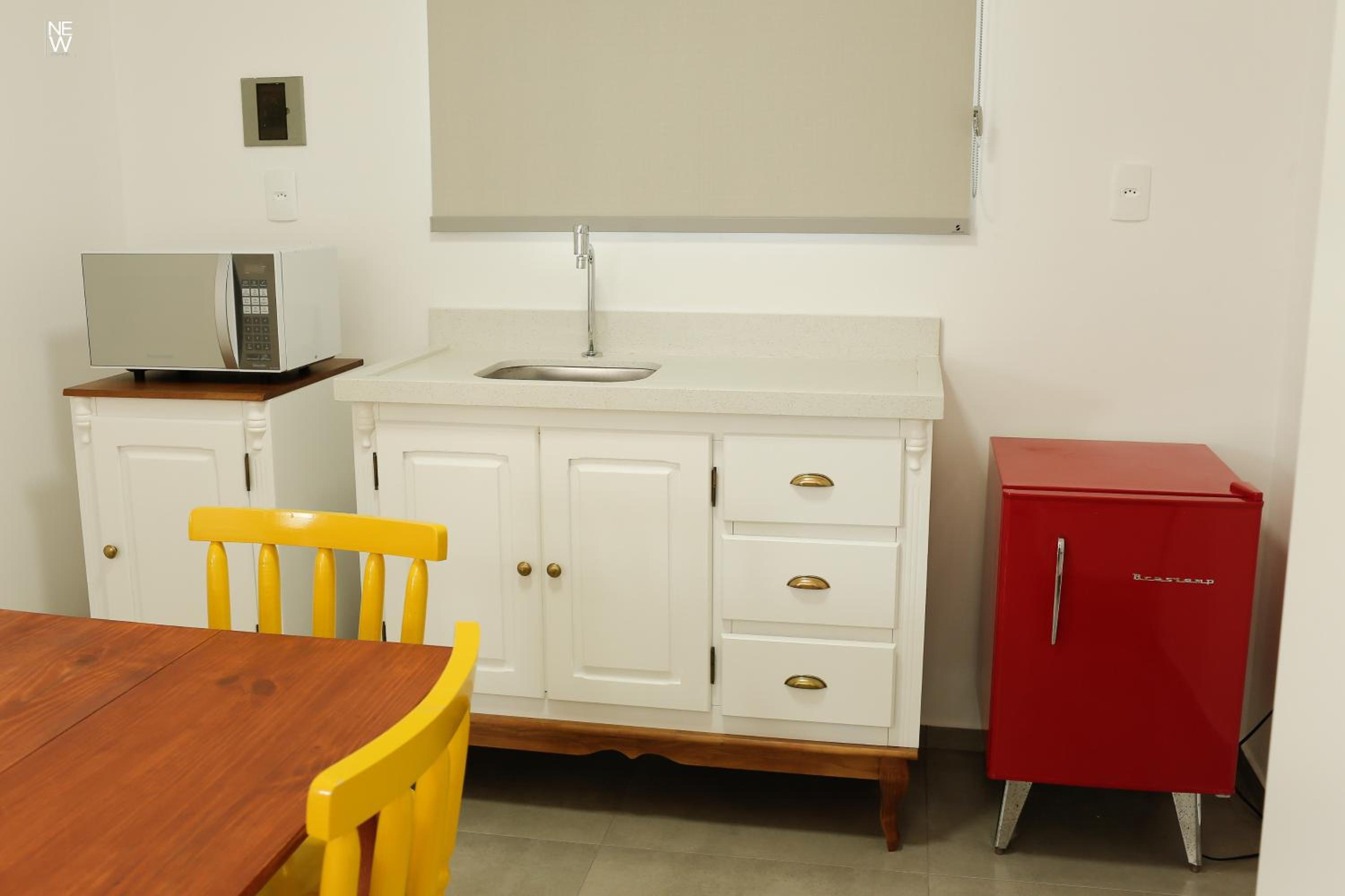 Quadruple Room with Private Bathroom - Photo 2