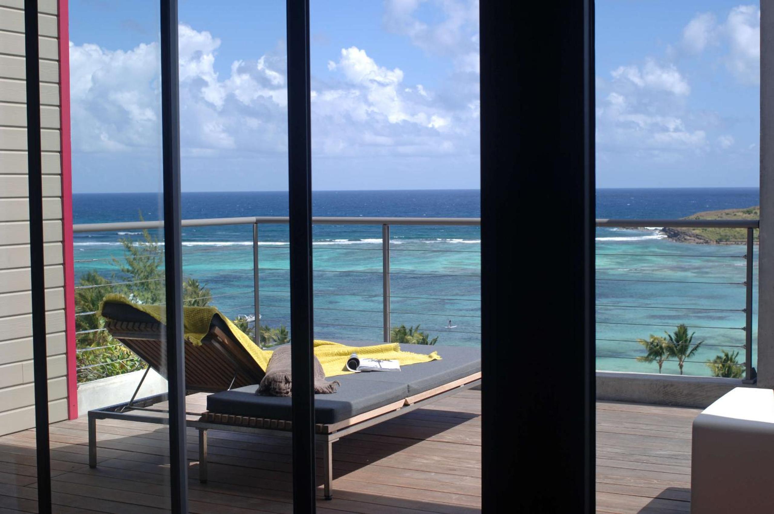 Suite with Hot Tub