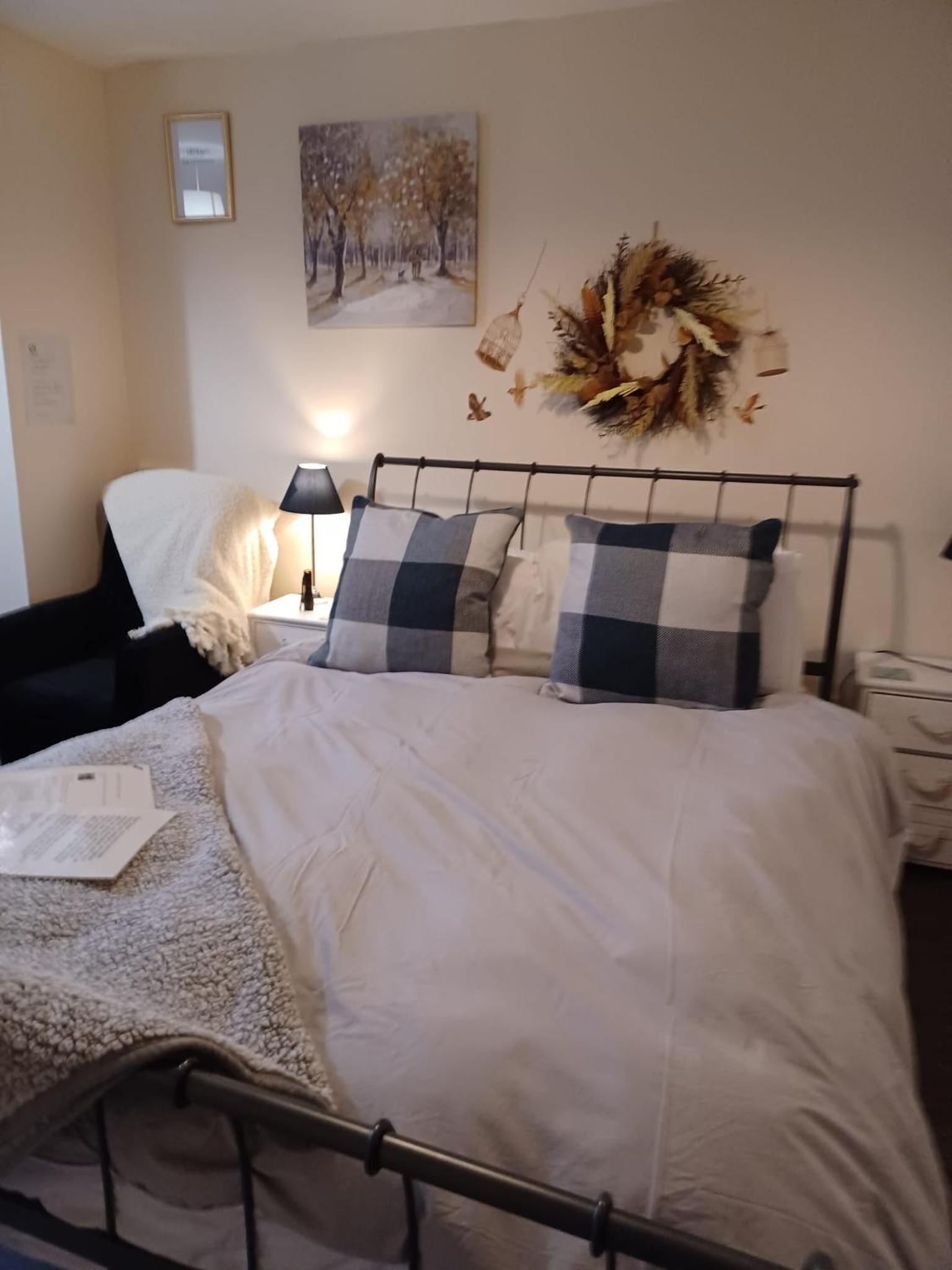 Deluxe Double Room with Shower photo 1