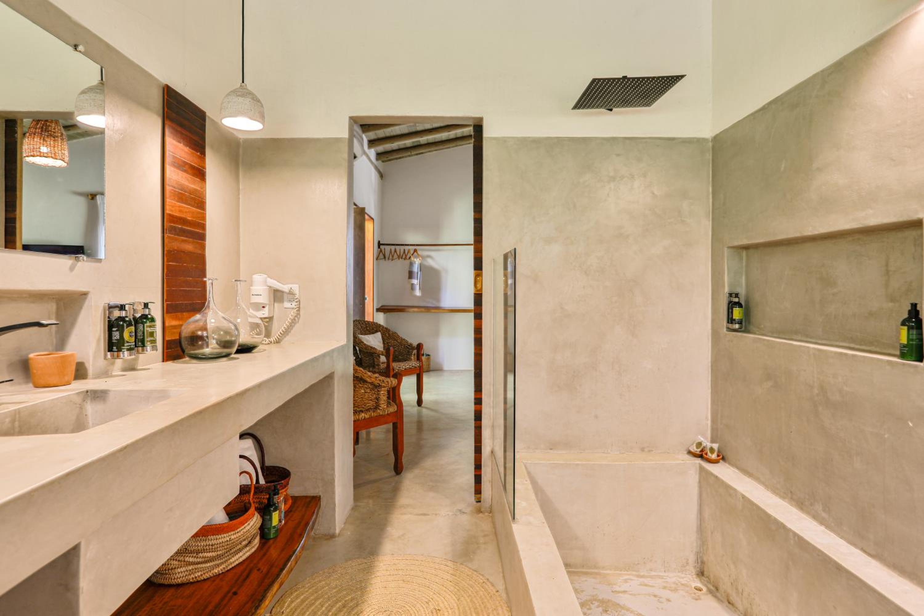 One-Bedroom House - Photo 29
