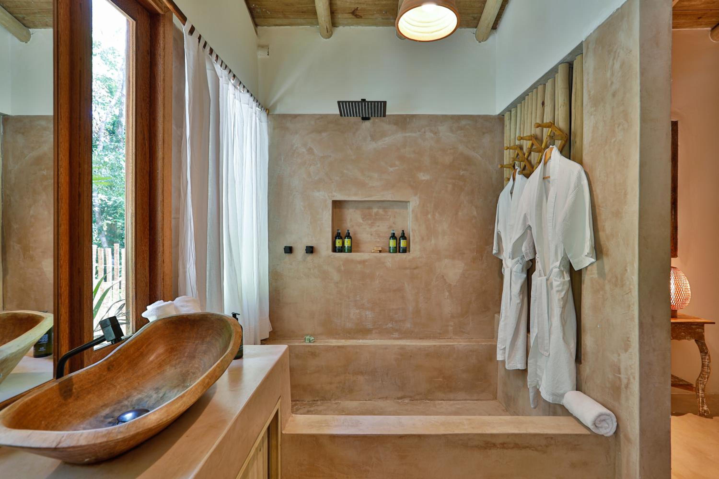 King Suite - Photo 18