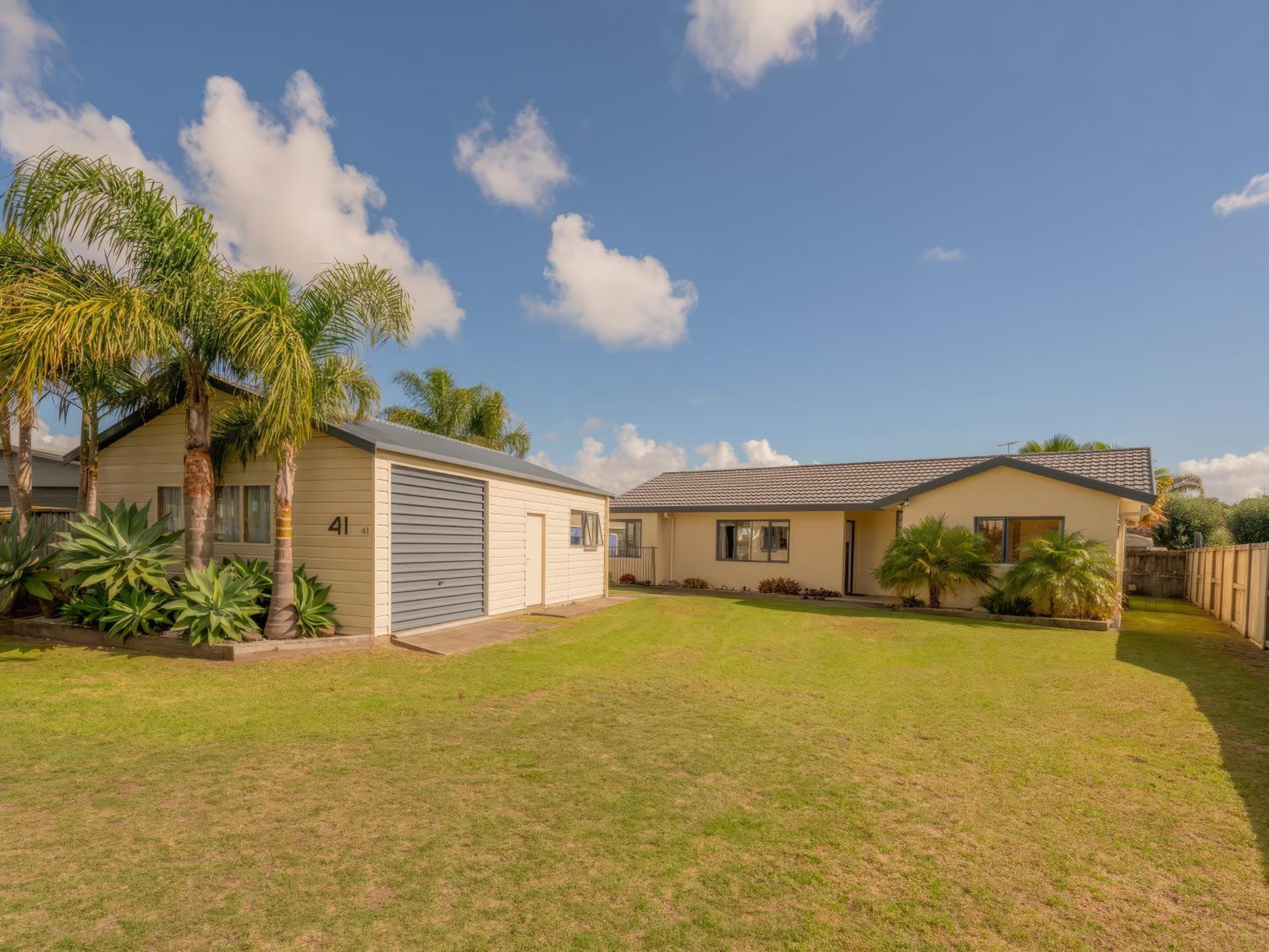 Four-Bedroom House photo 1