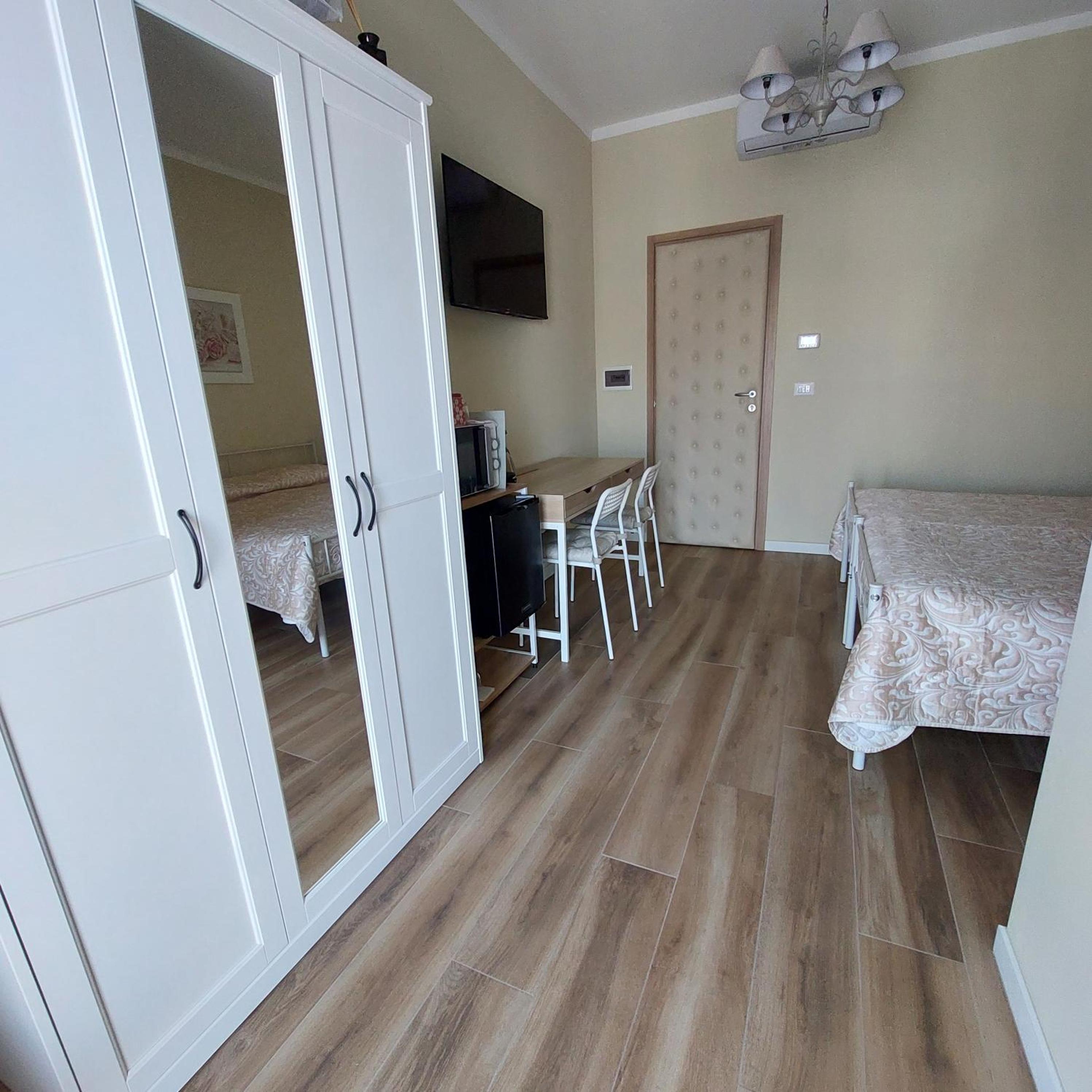 Double or Twin Room with Private Bathroom
