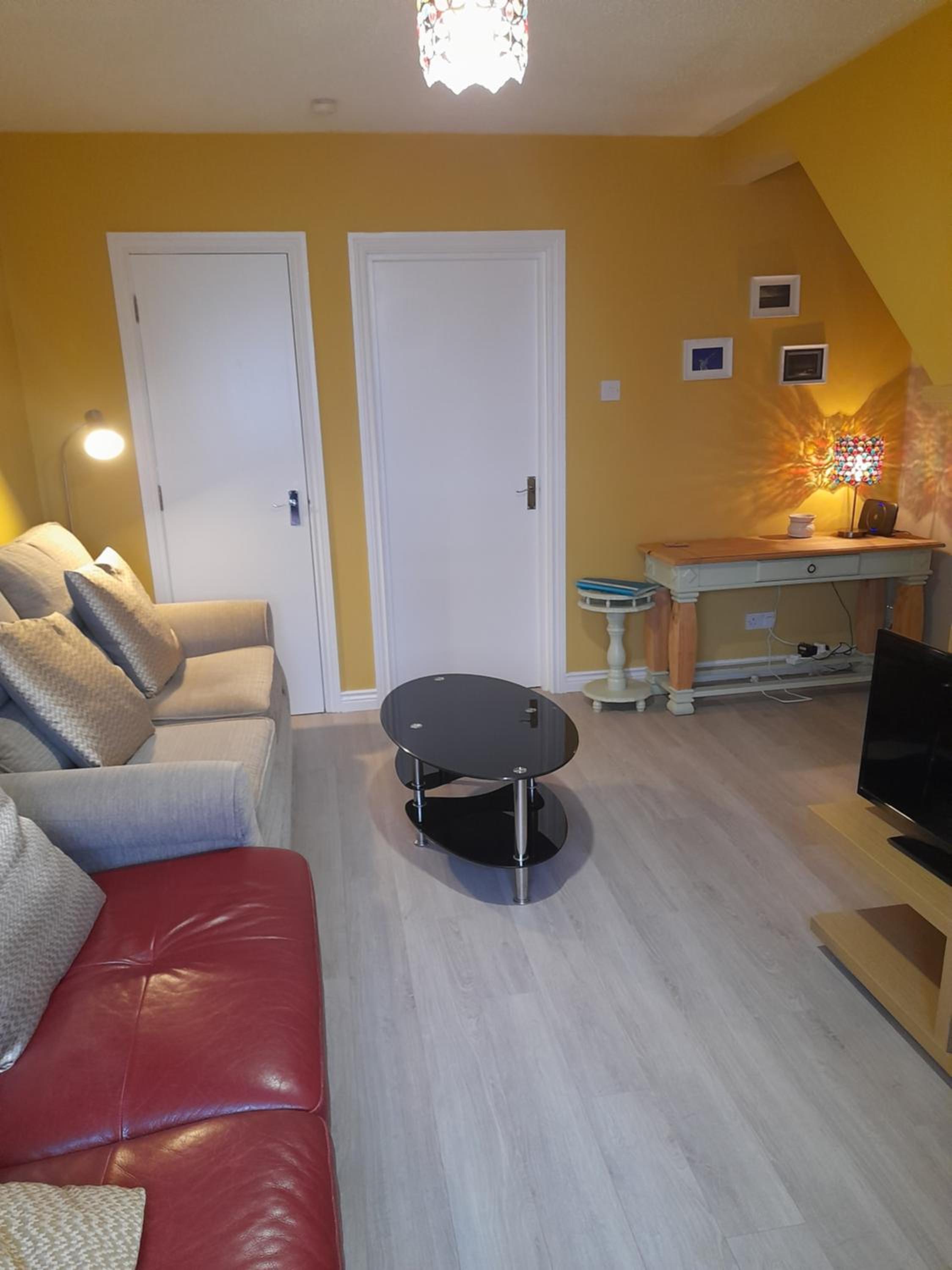 Apartment - Photo 2