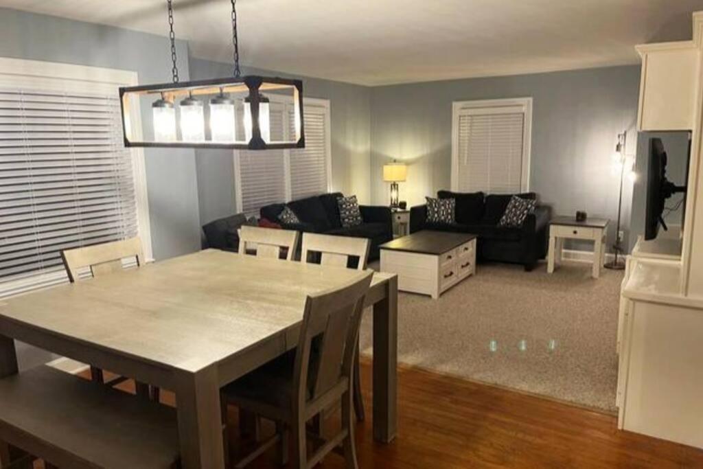 Three-Bedroom House photo 1