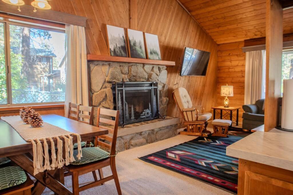 One-Bedroom House photo 1