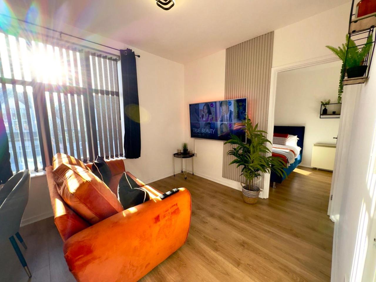 Apartment photo 1