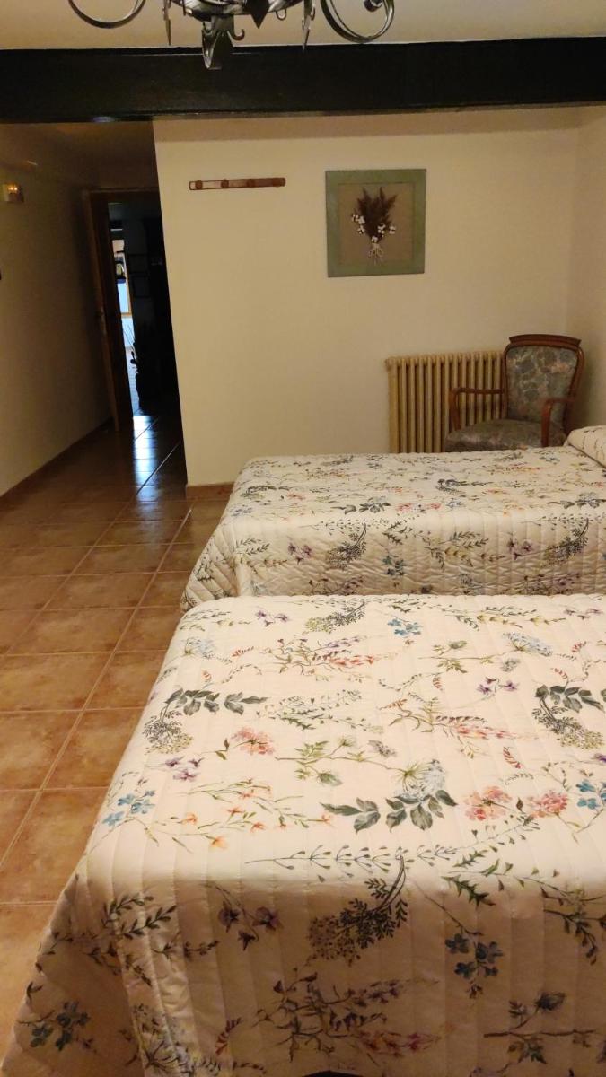 Twin Room with Shower photo 2