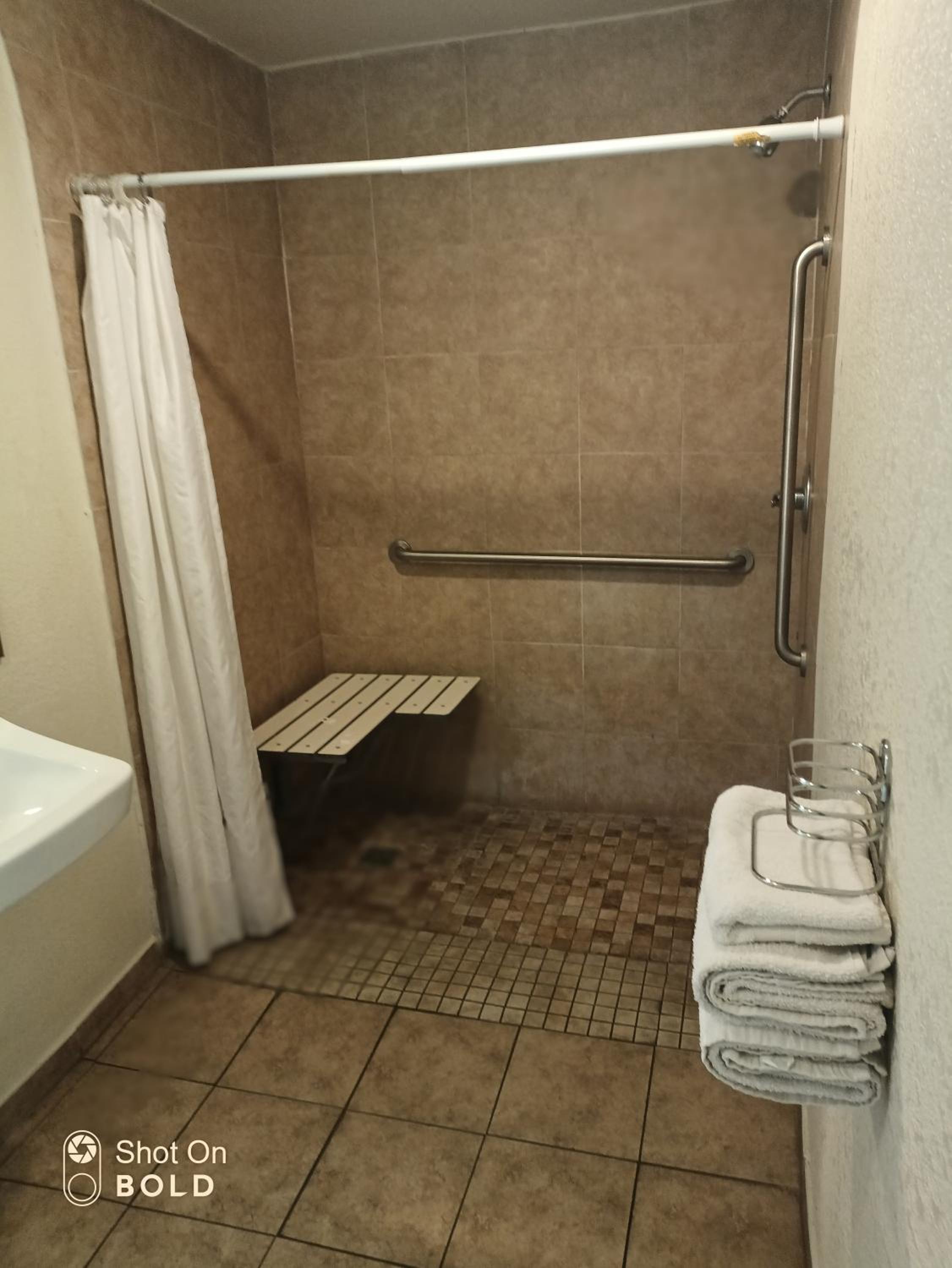 Budget Double Room photo 2