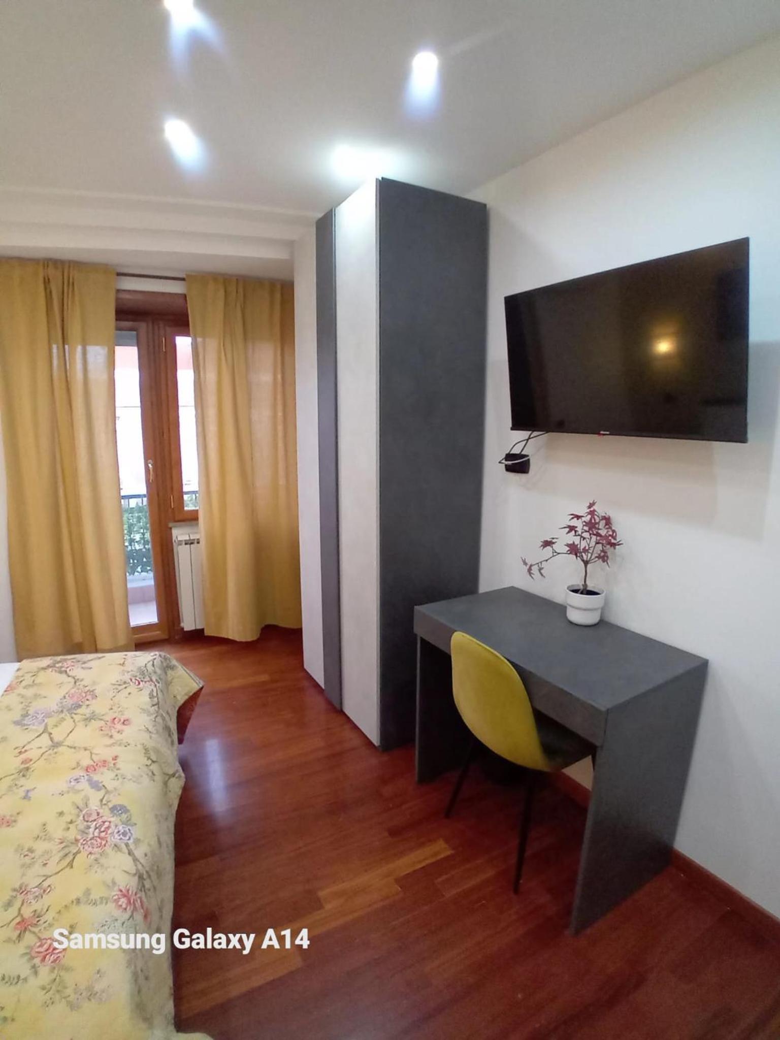 Double Room with Private Bathroom photo 2