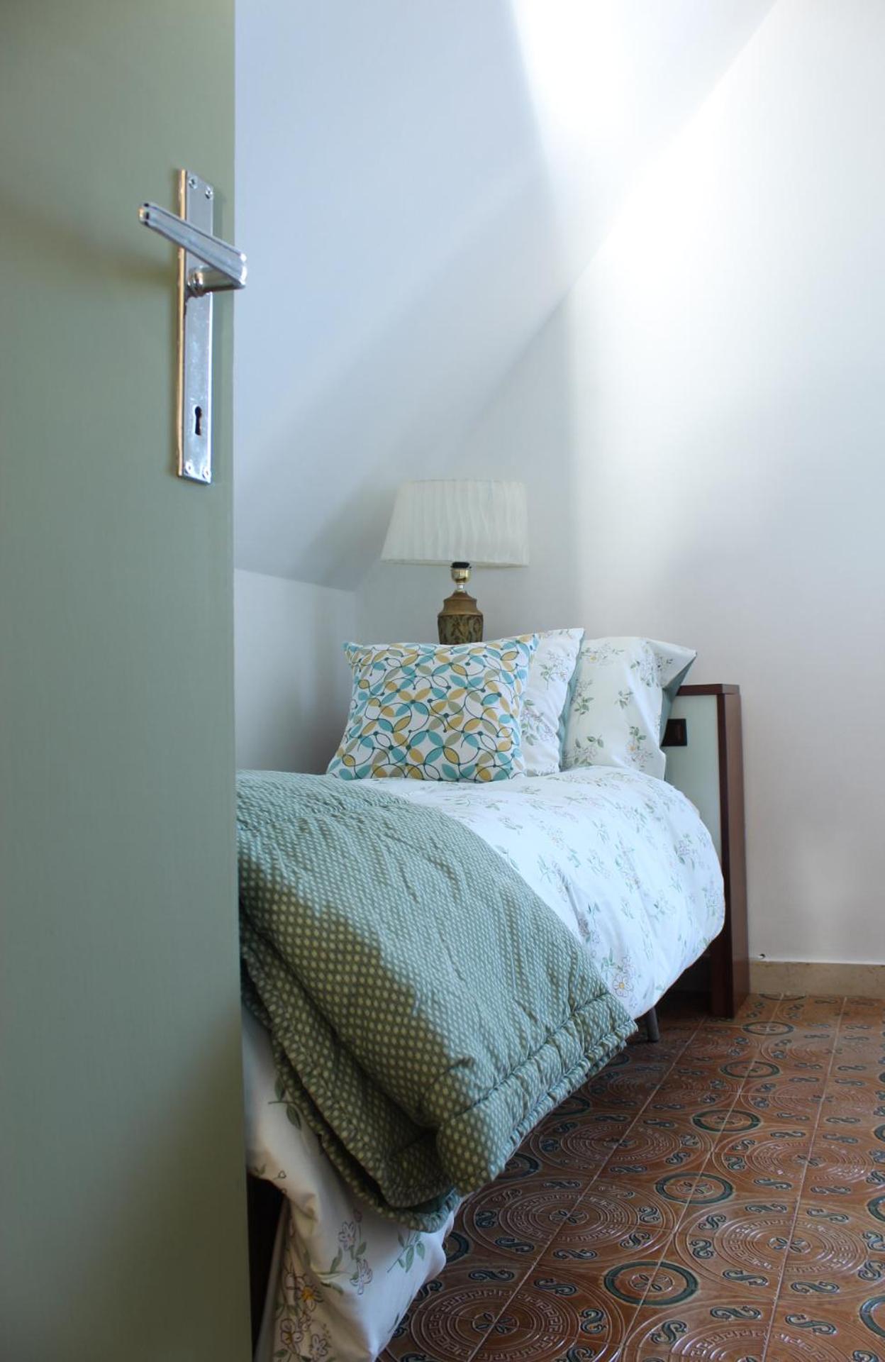 Double or Twin Room with Balcony photo 2