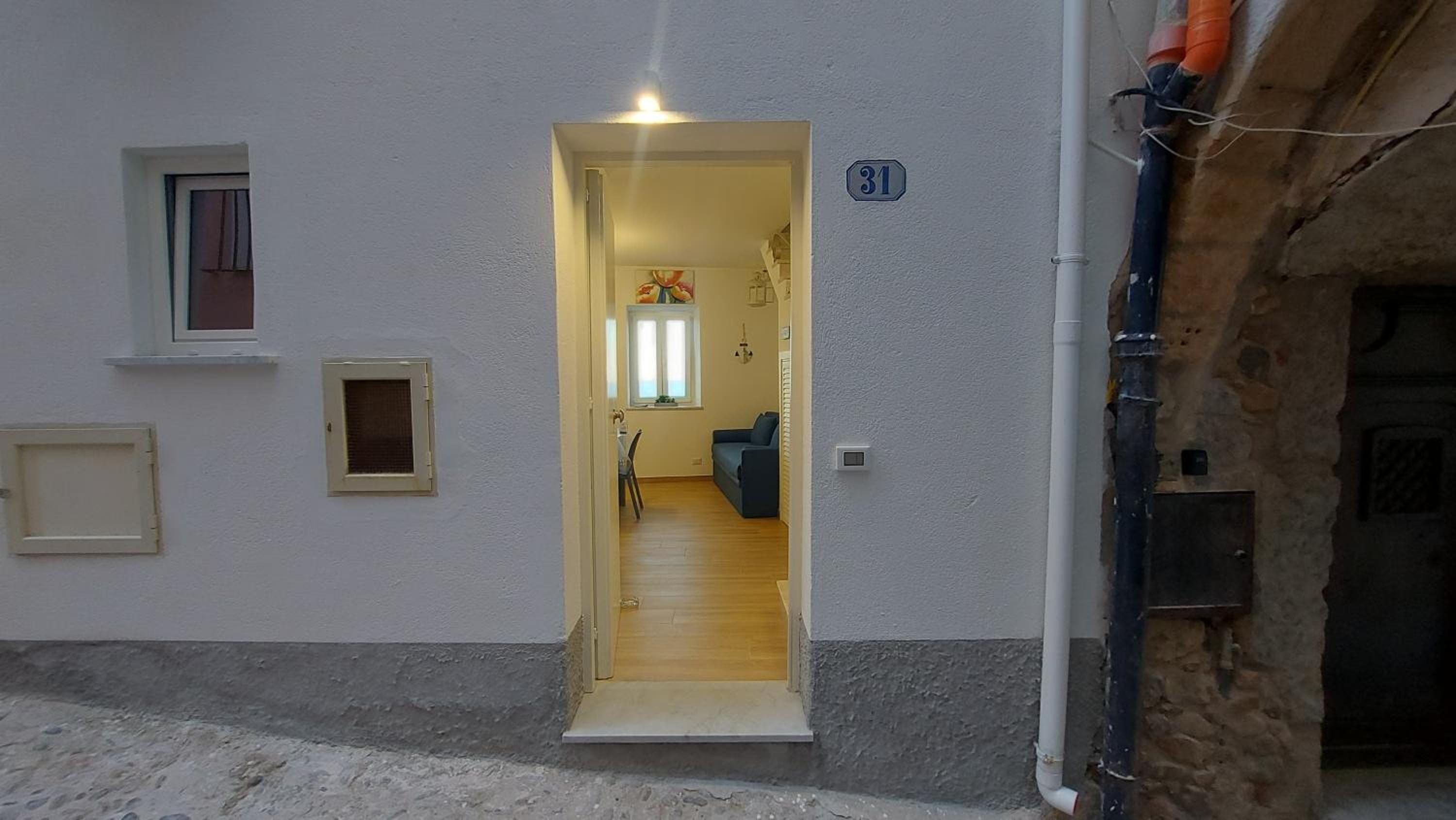 One-Bedroom House - Photo 17