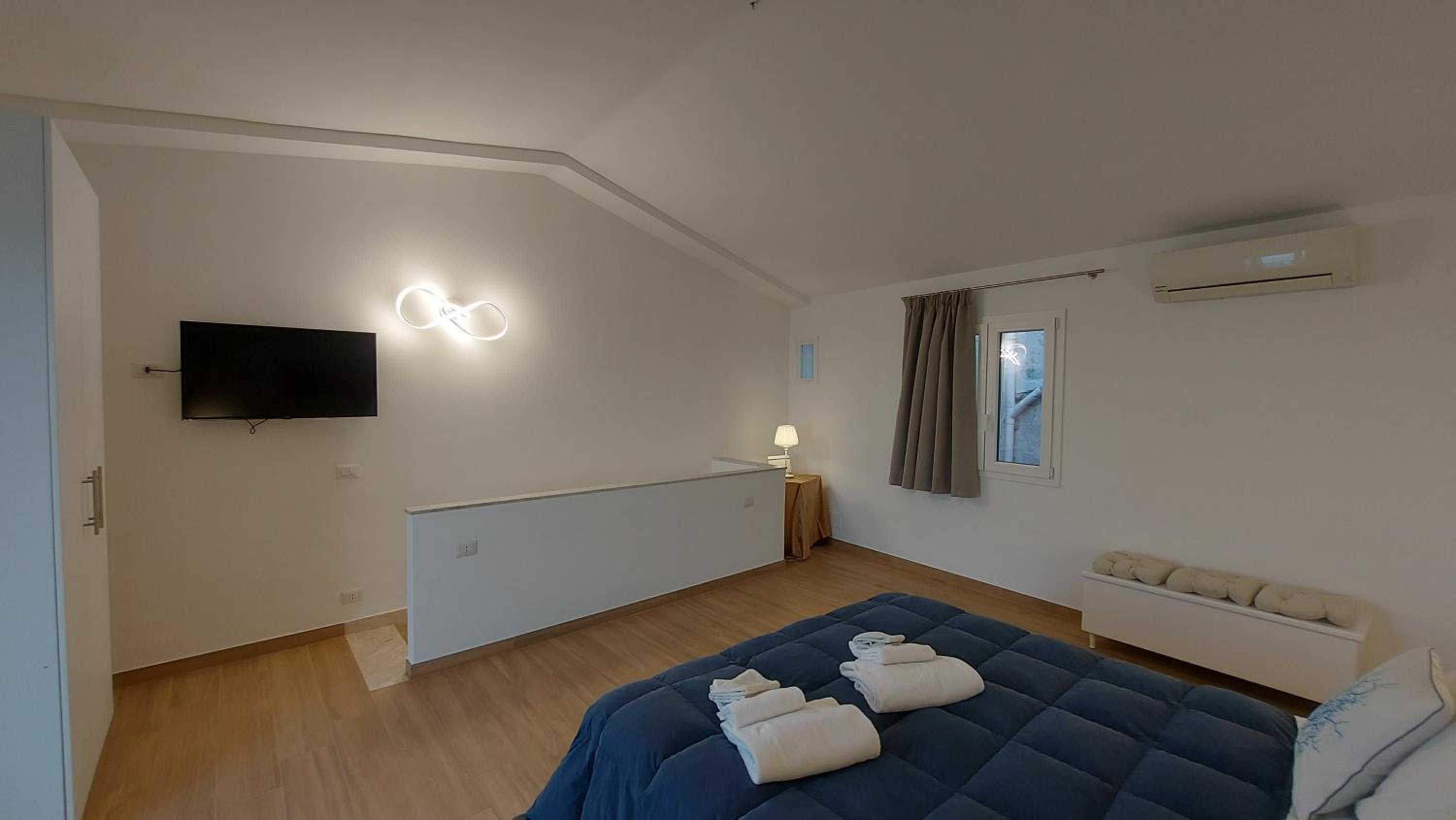 One-Bedroom House - Photo 6