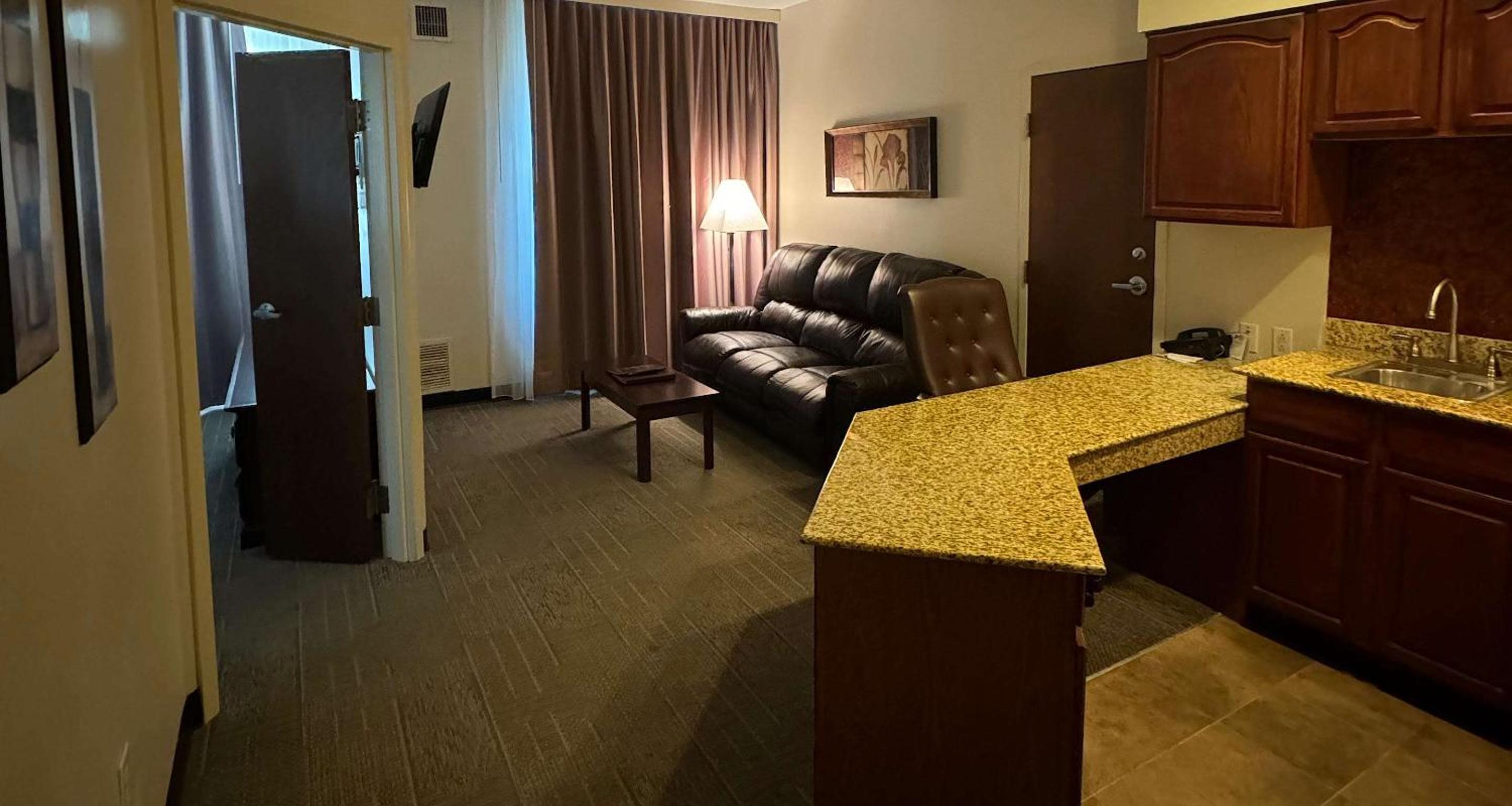 King Suite with Sofa and Kitchen - Non-Smoking - Photo 9