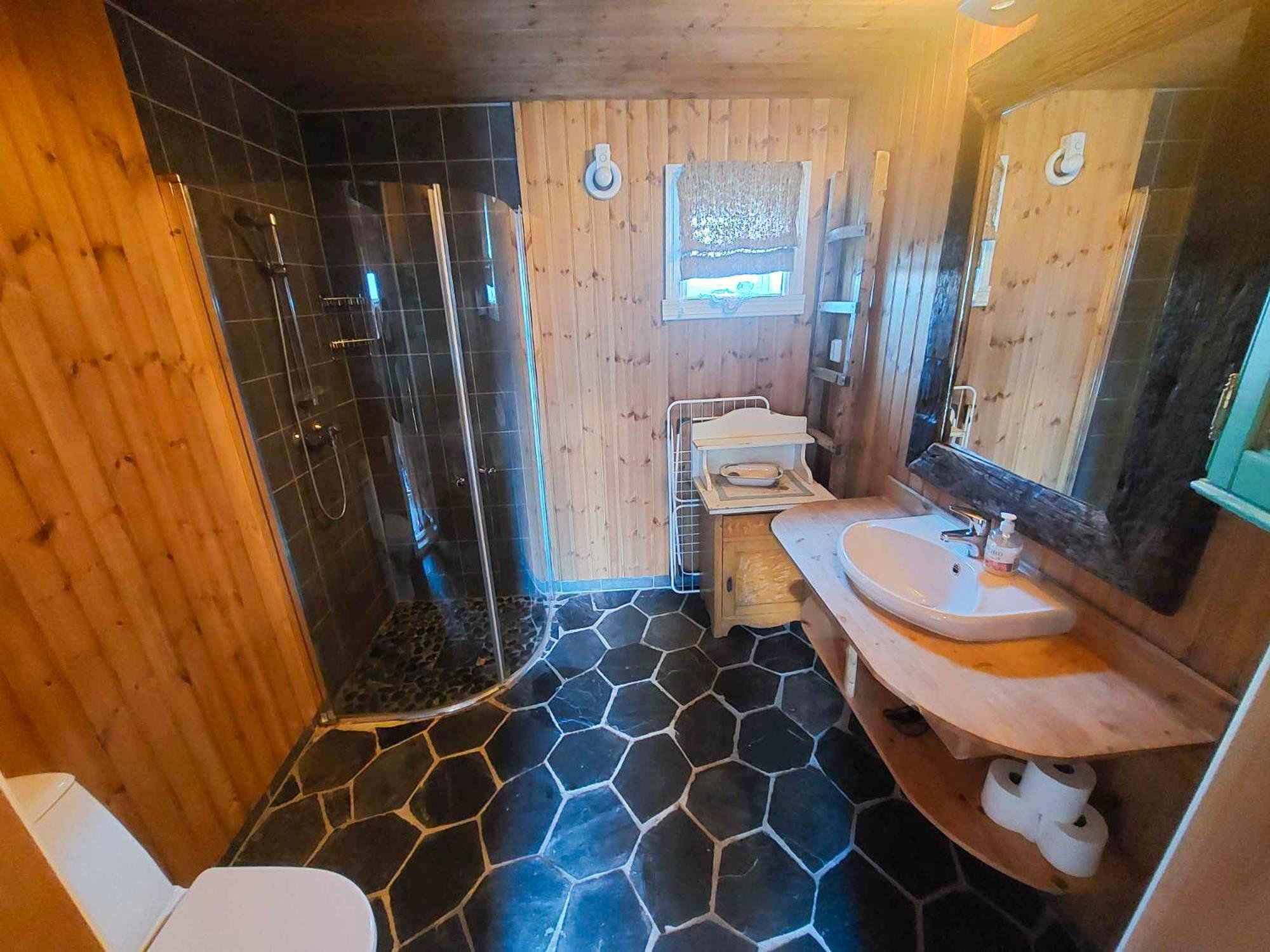 Two-Bedroom House - Aronbua - Photo 24