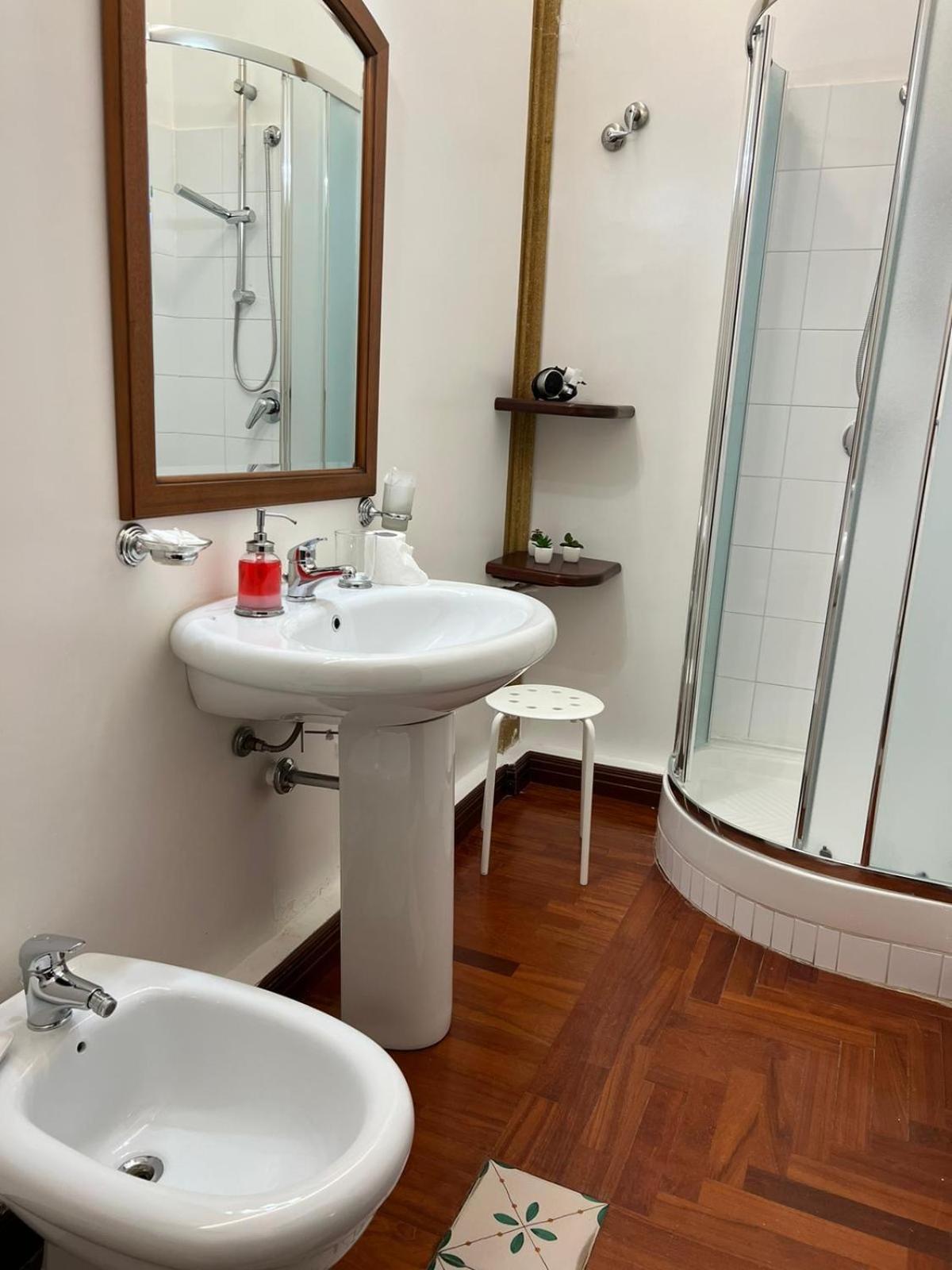 Triple Room with Balcony - Photo 6