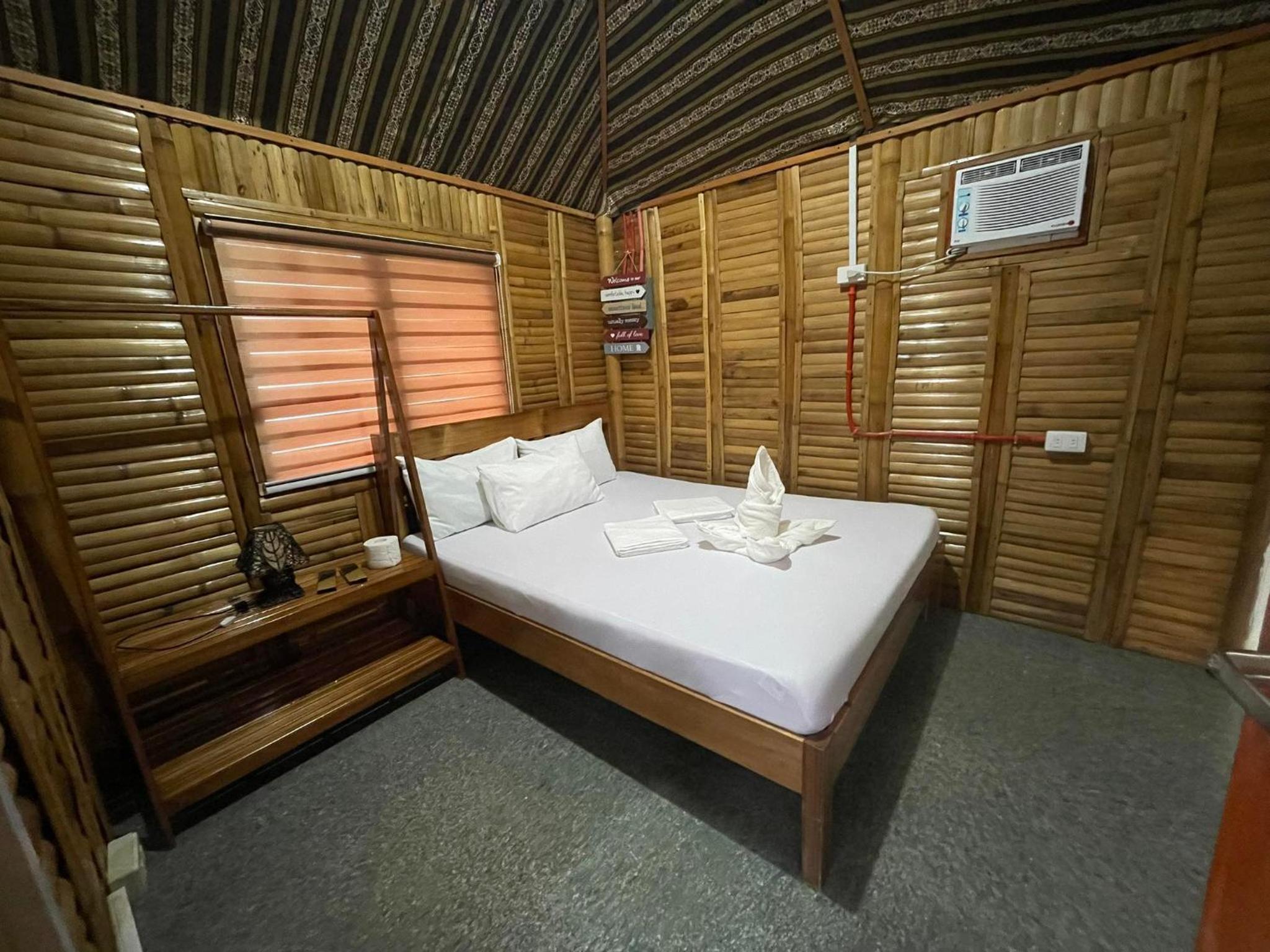 Budget Double Room photo 2