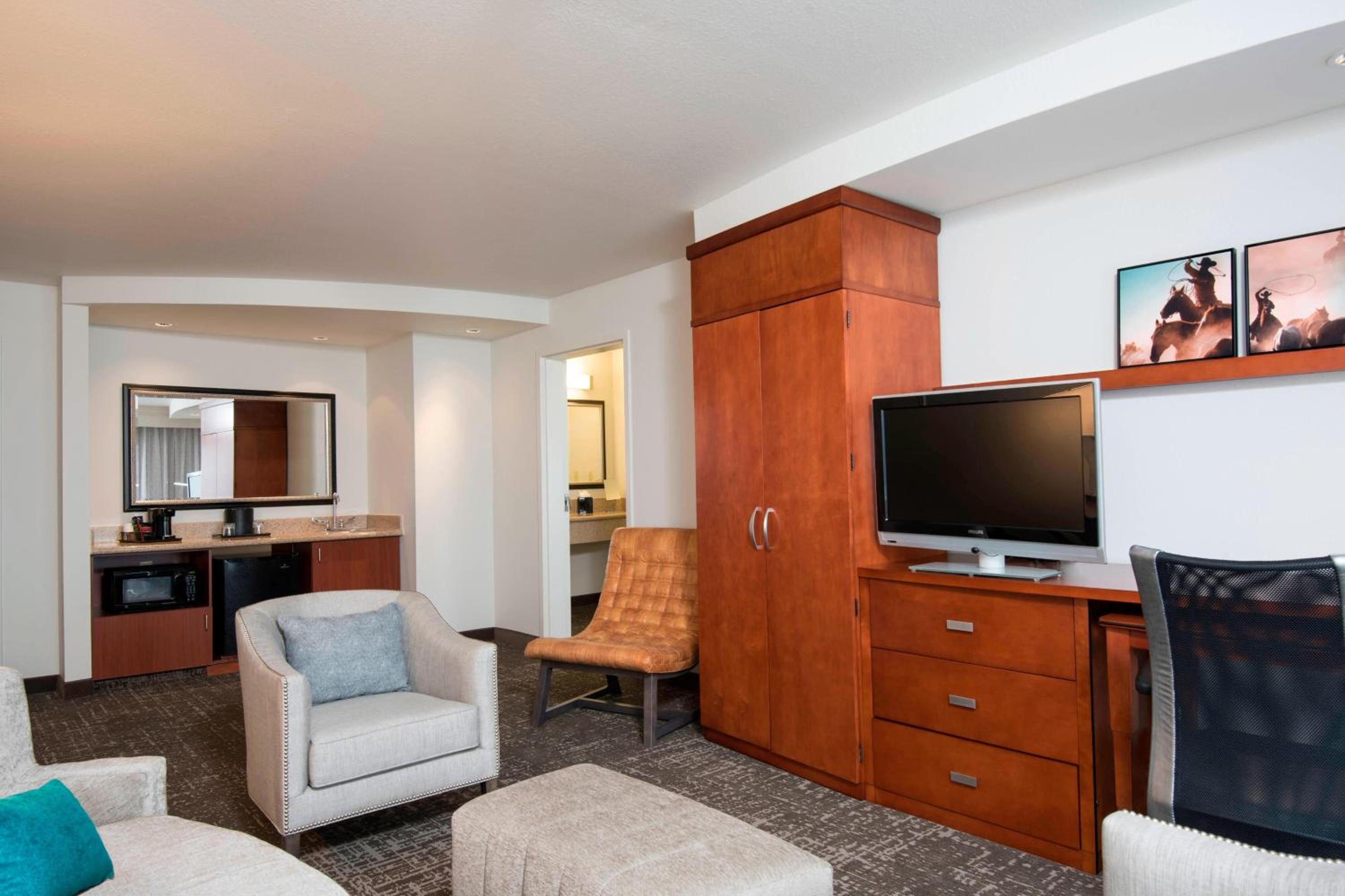 Suite, 1 King, Sofa bed