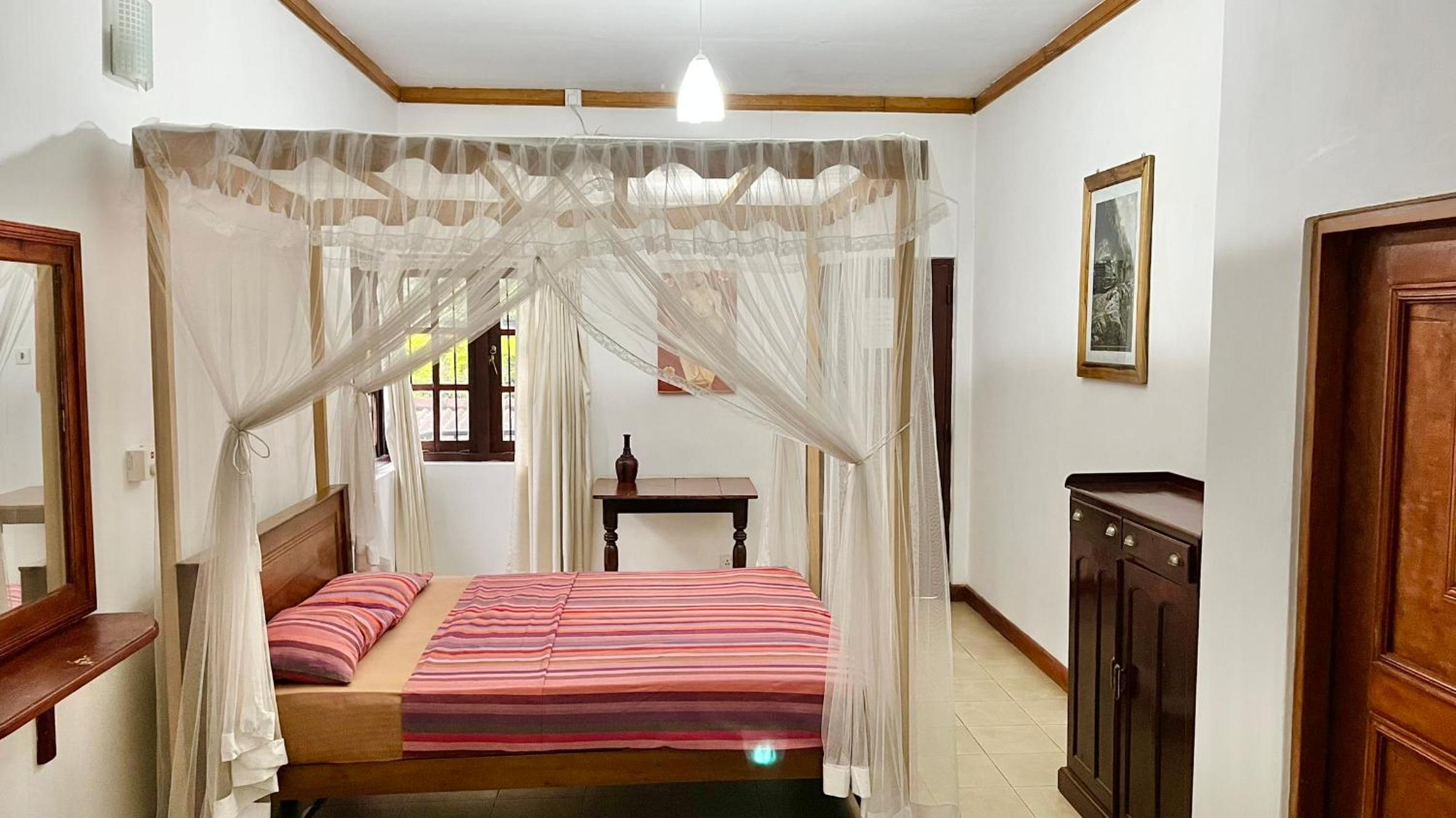 Deluxe Double Room with Balcony photo 2