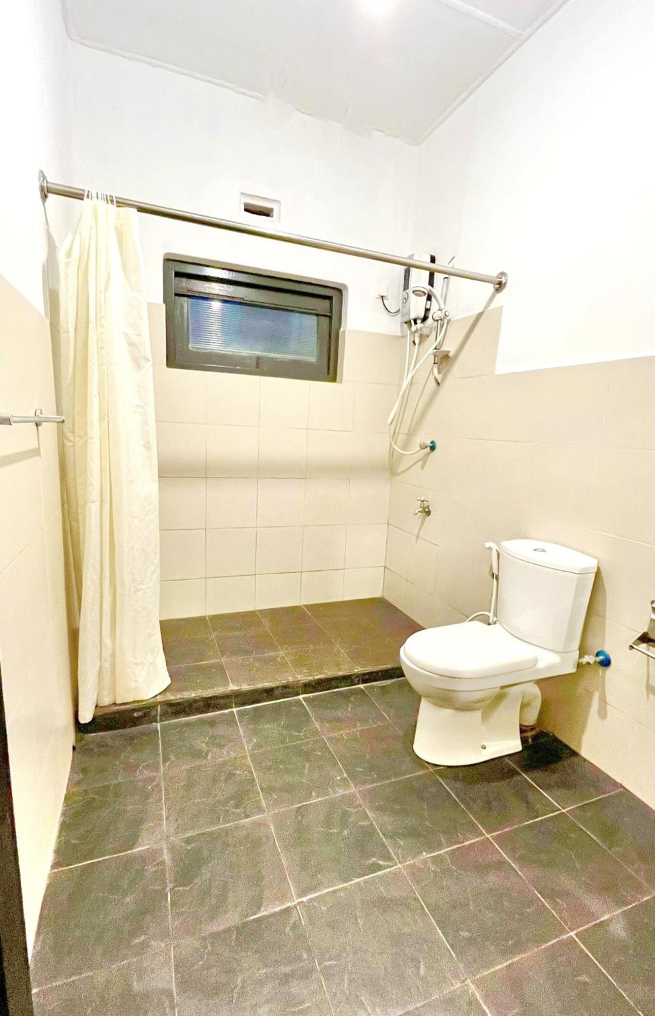 Budget Double Room photo 3