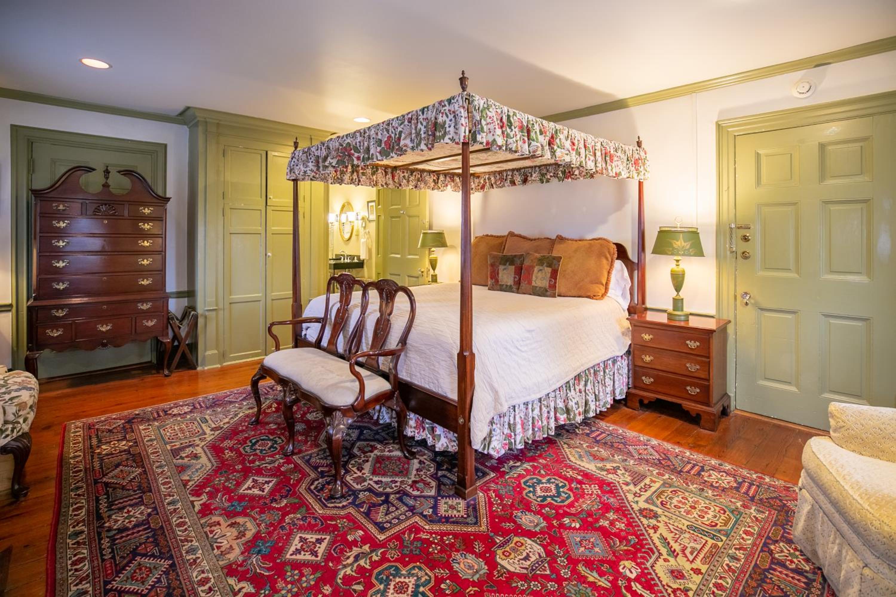 King Room