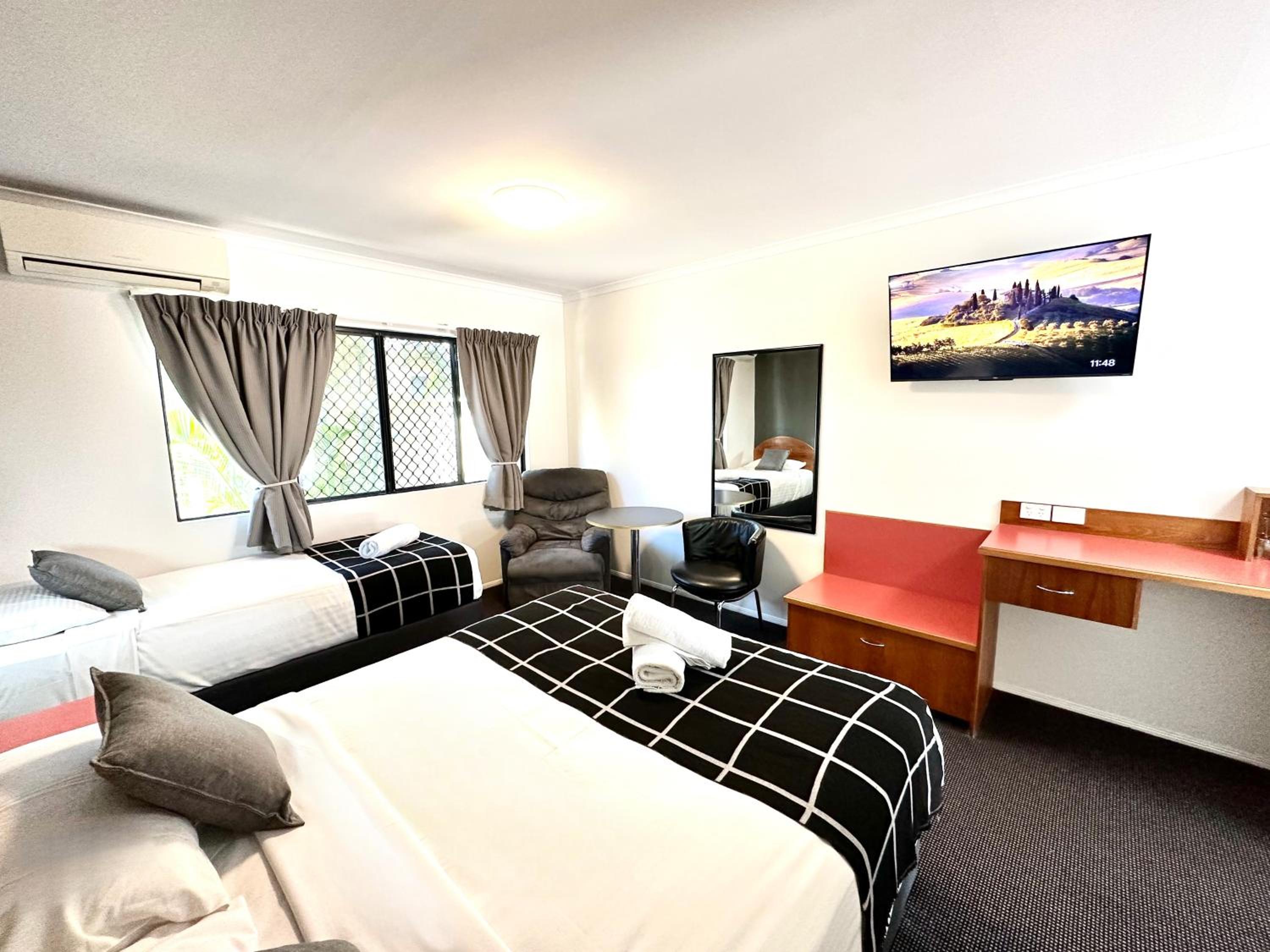 Double or Twin Room - Disability Access photo 2