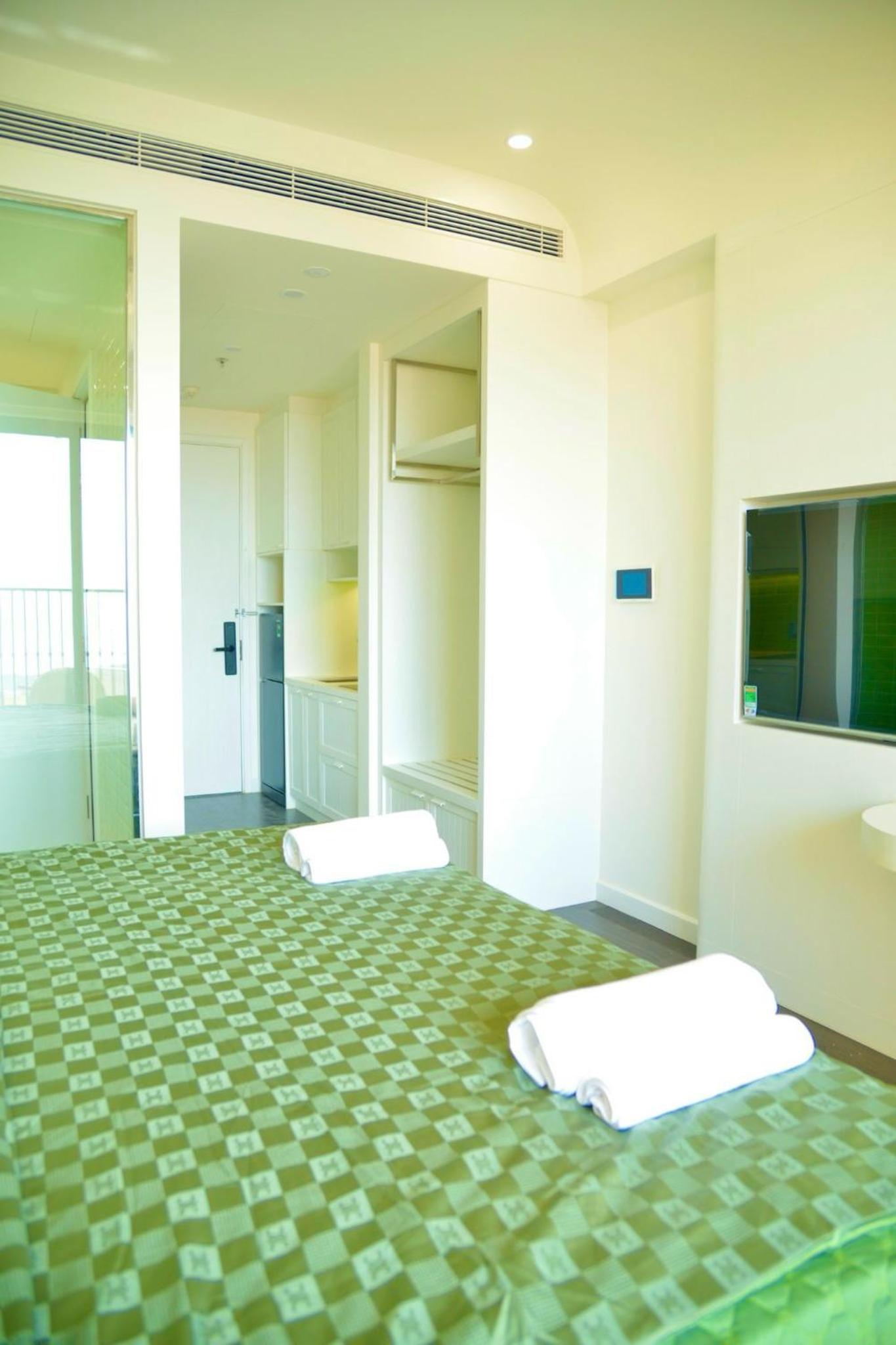 Apartment With Mountain View photo 3