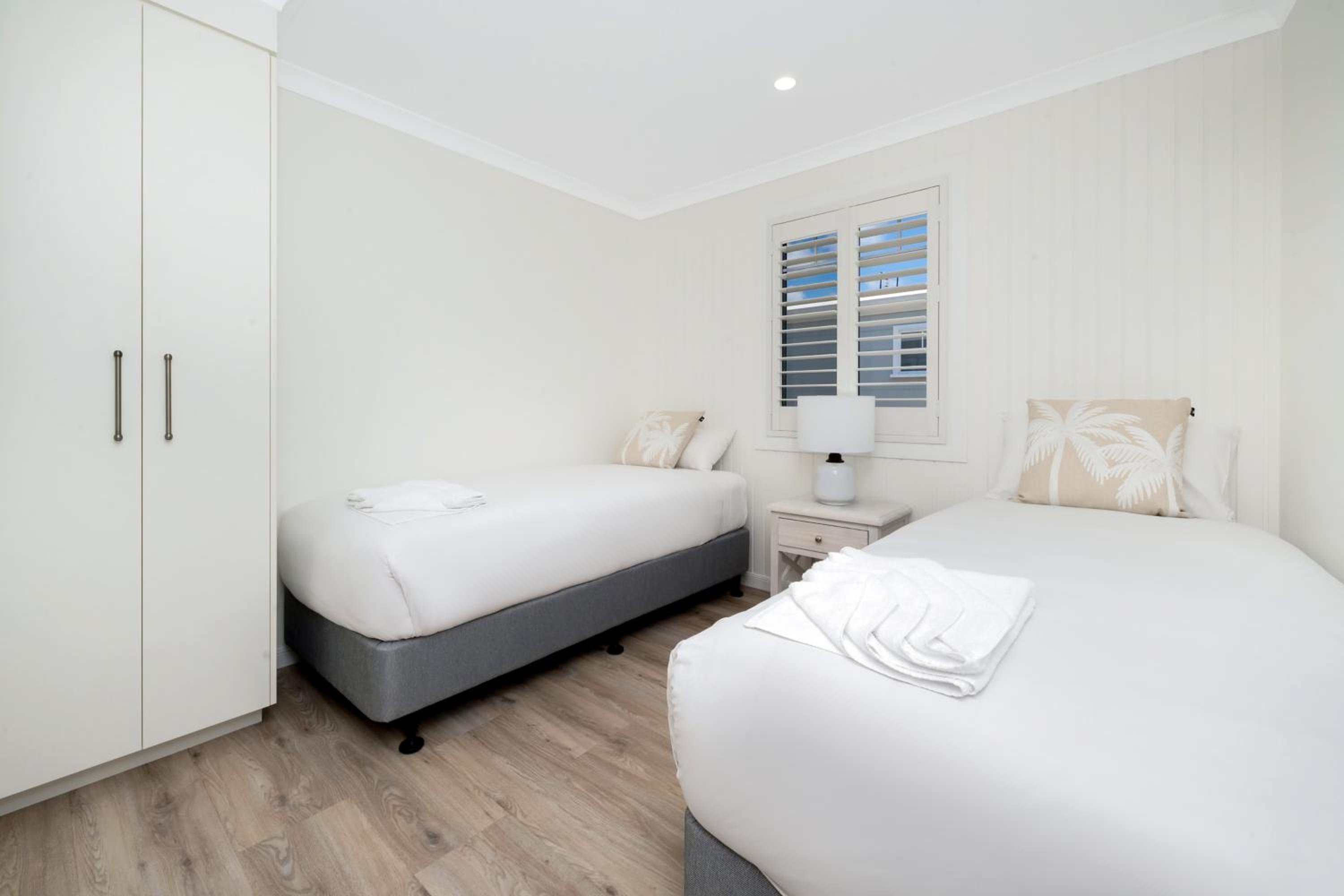 Two-Bedroom Deluxe Bungalow - Photo 10