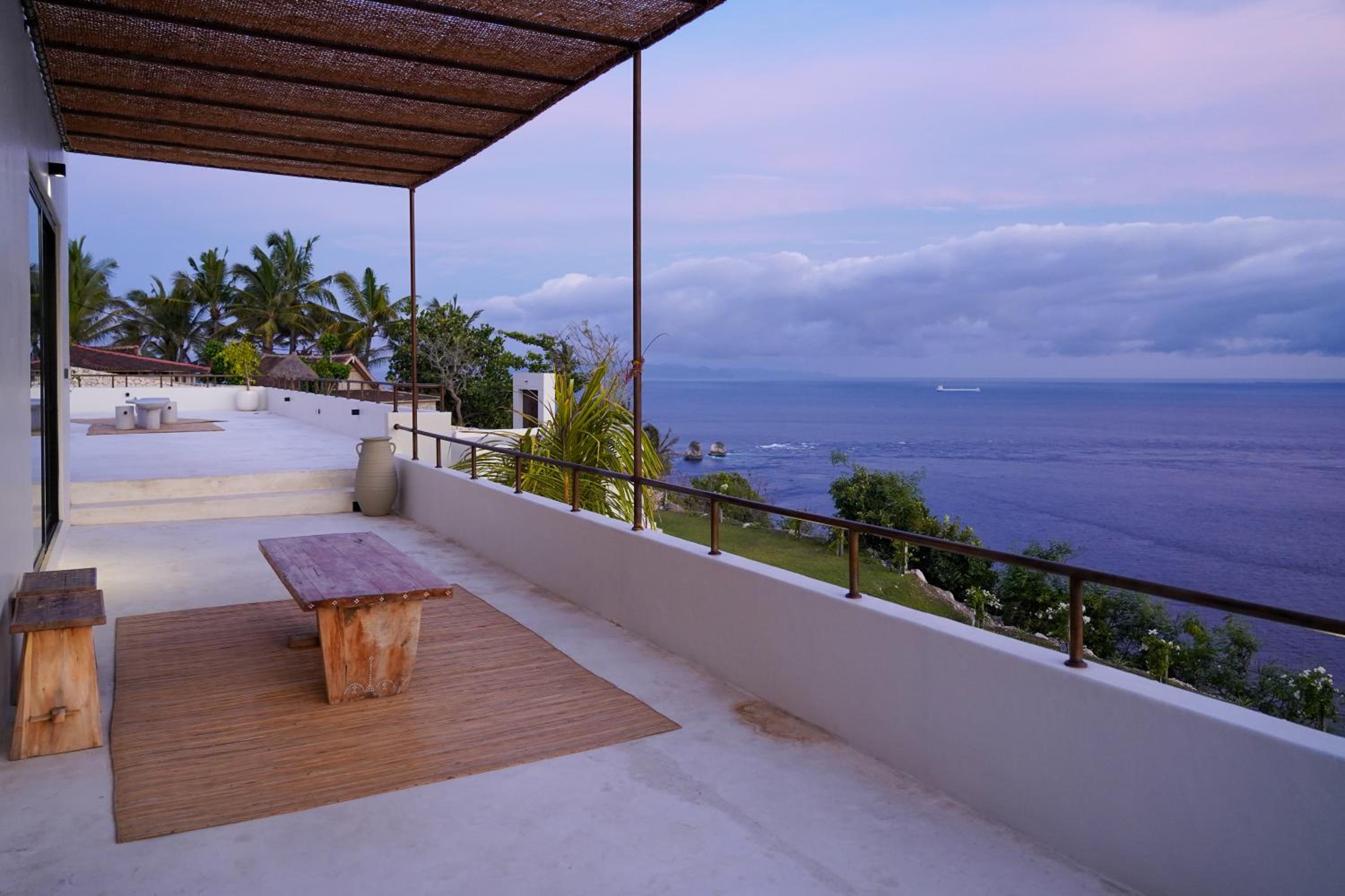 Villa photo 3