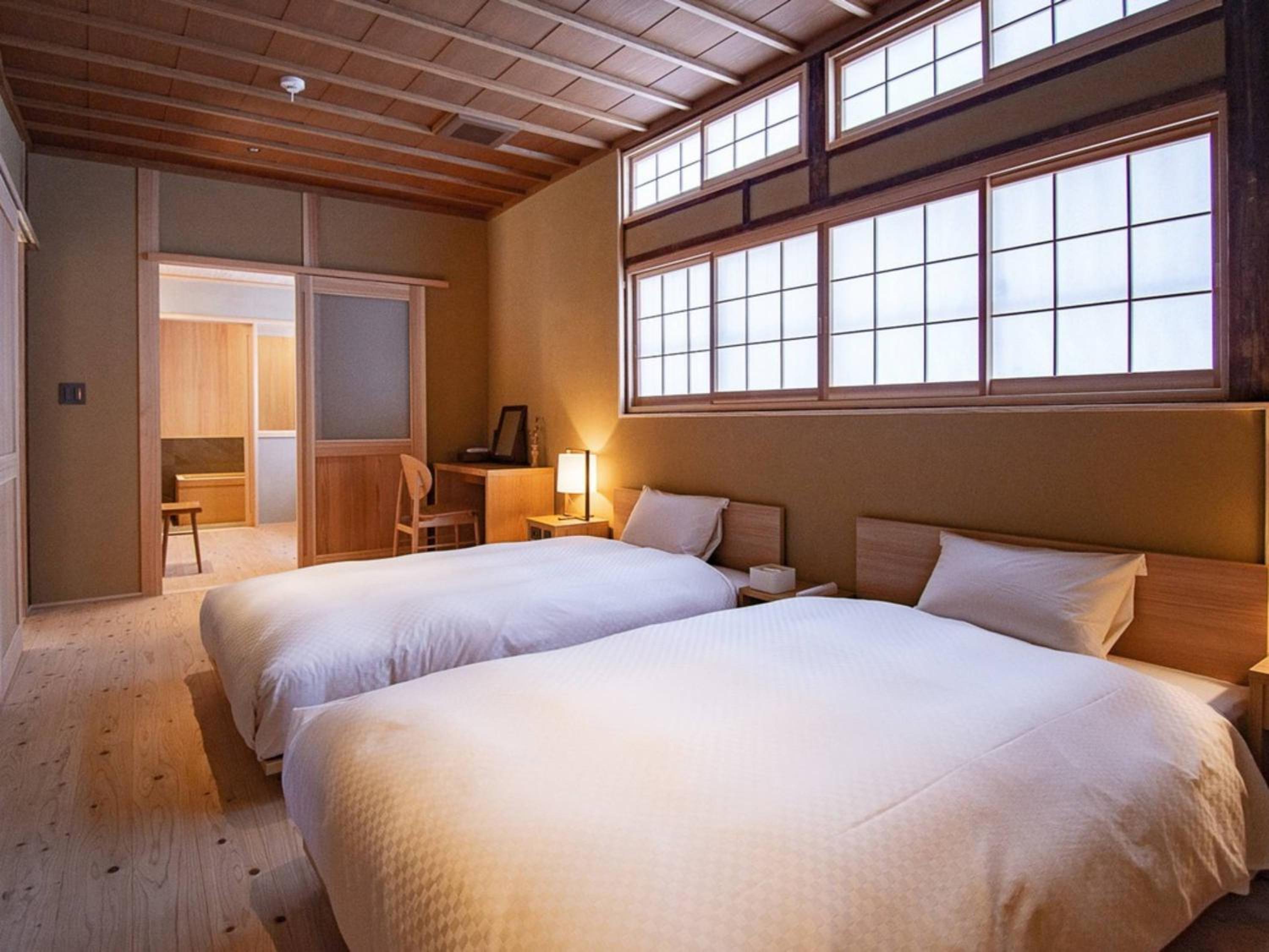 Deluxe Twin Room photo 1