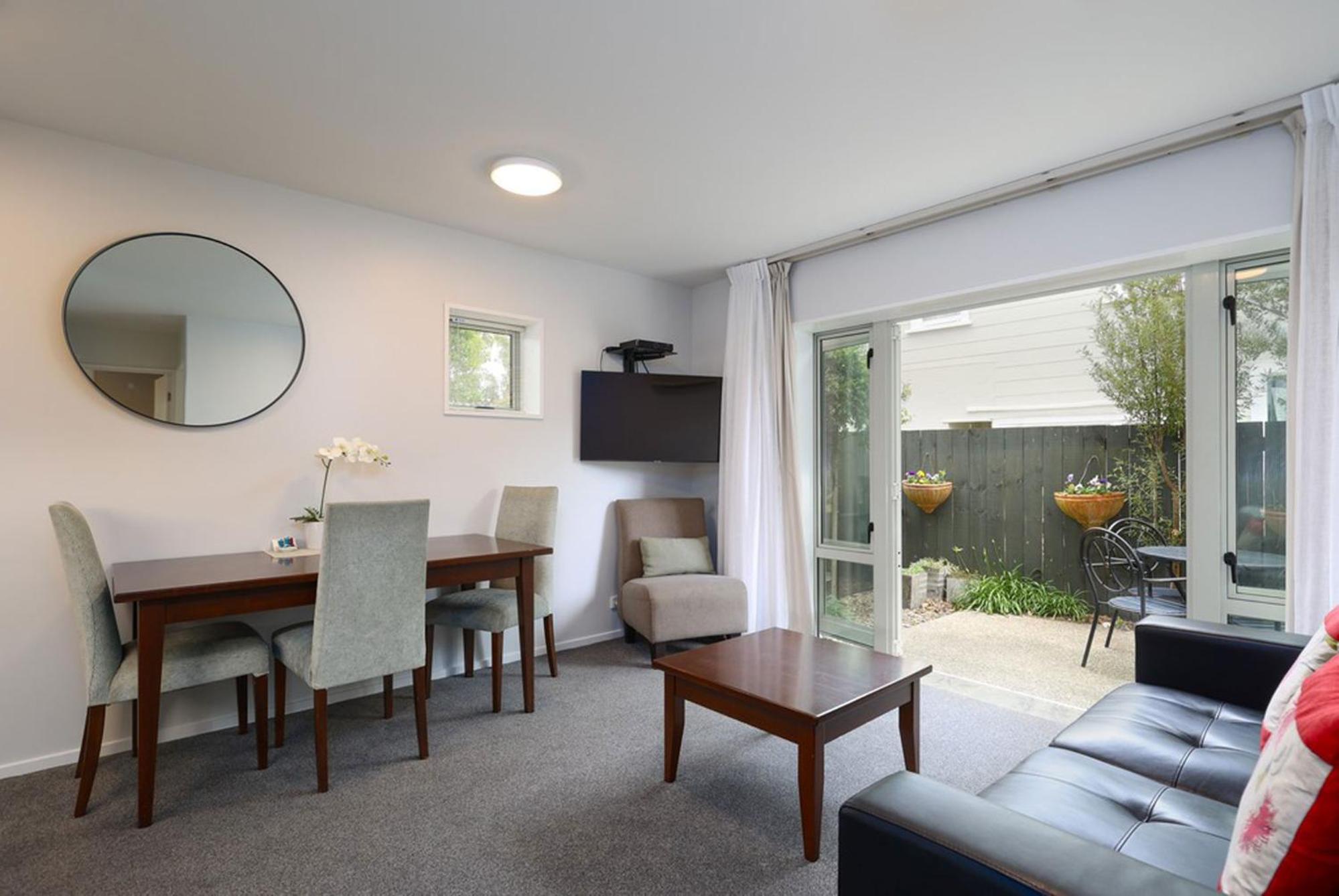 Two-Bedroom Apartment - Photo 5