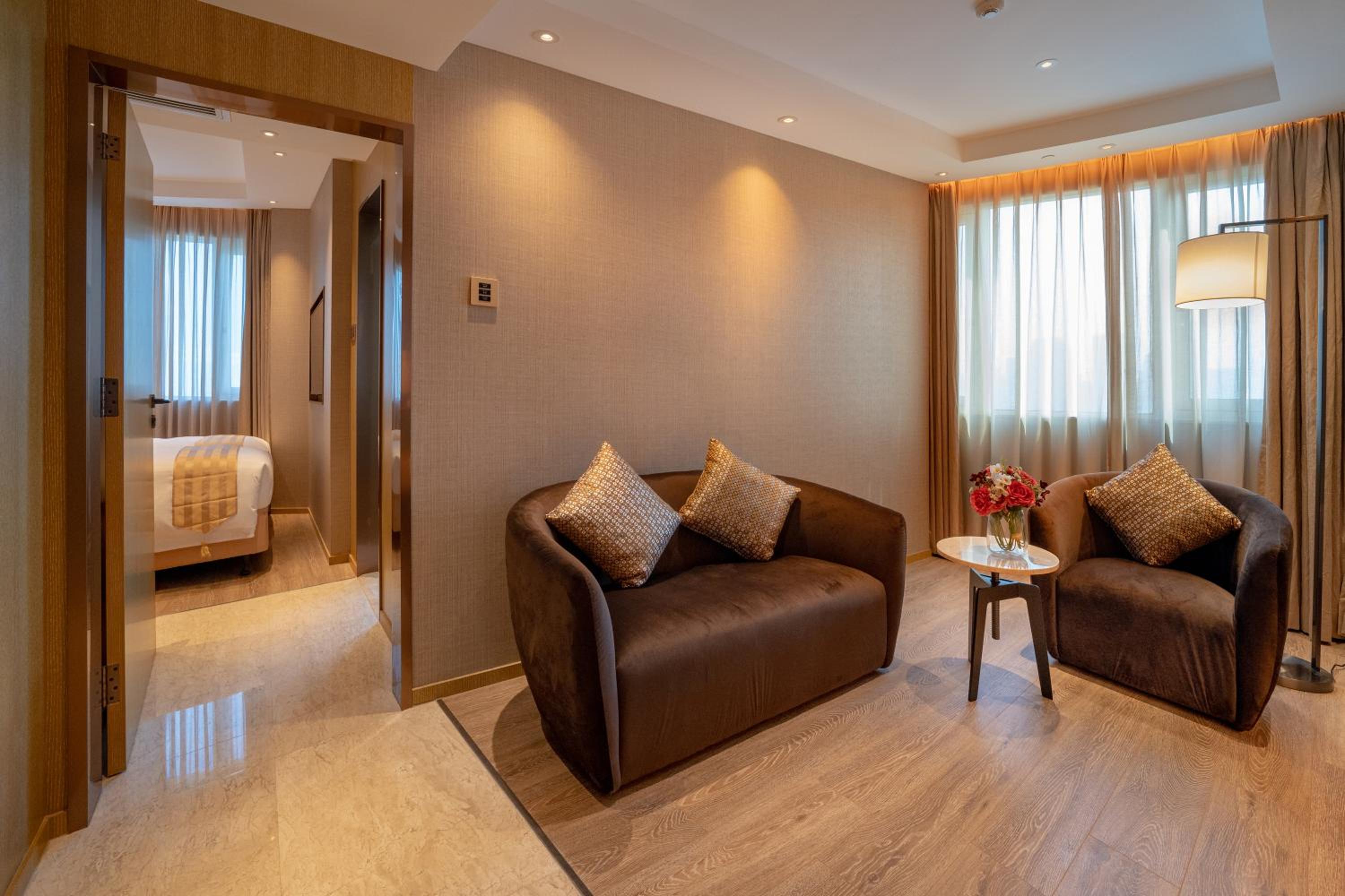 King Suite - Photo 4