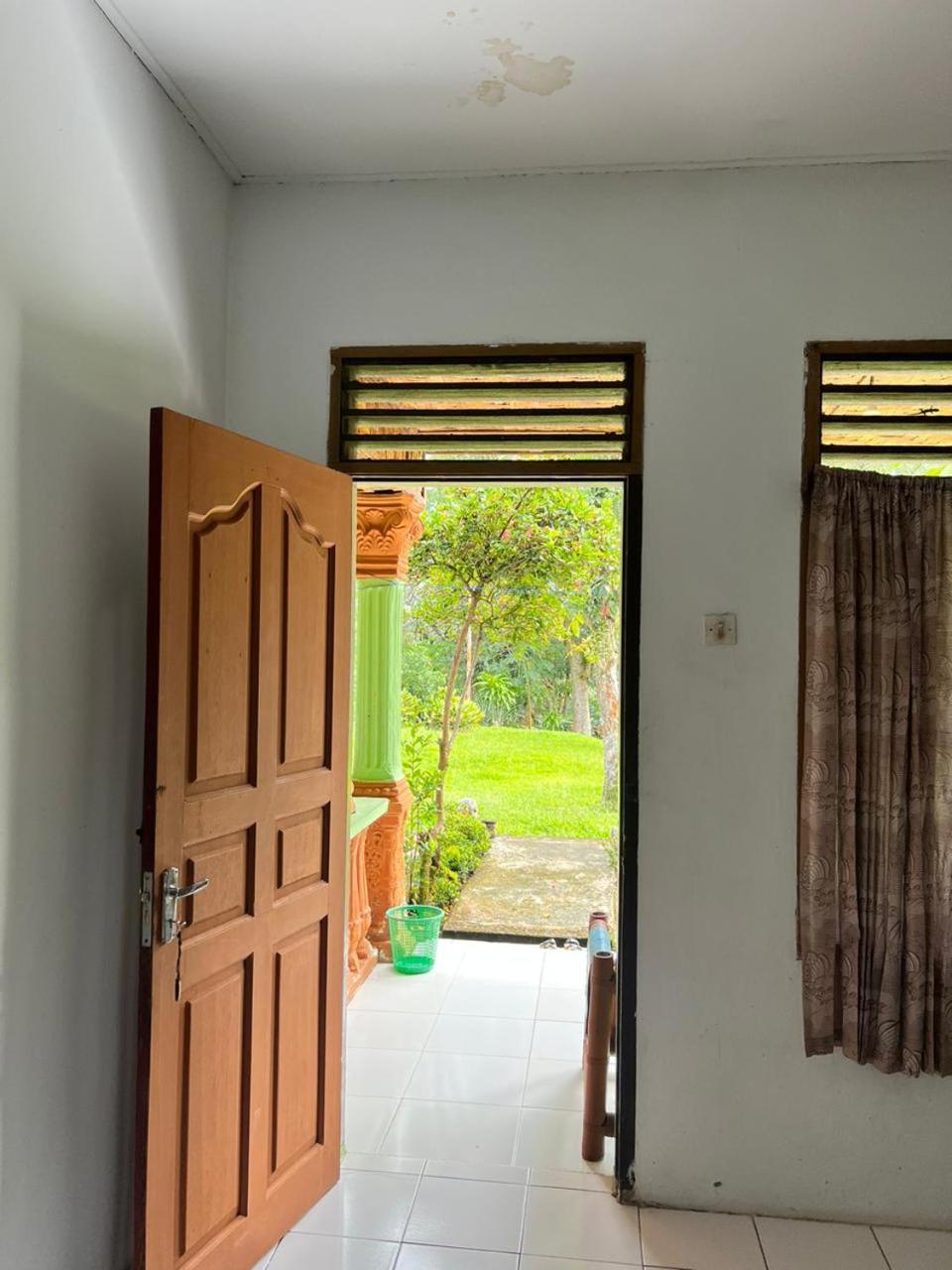 Budget Double Room - Photo 1