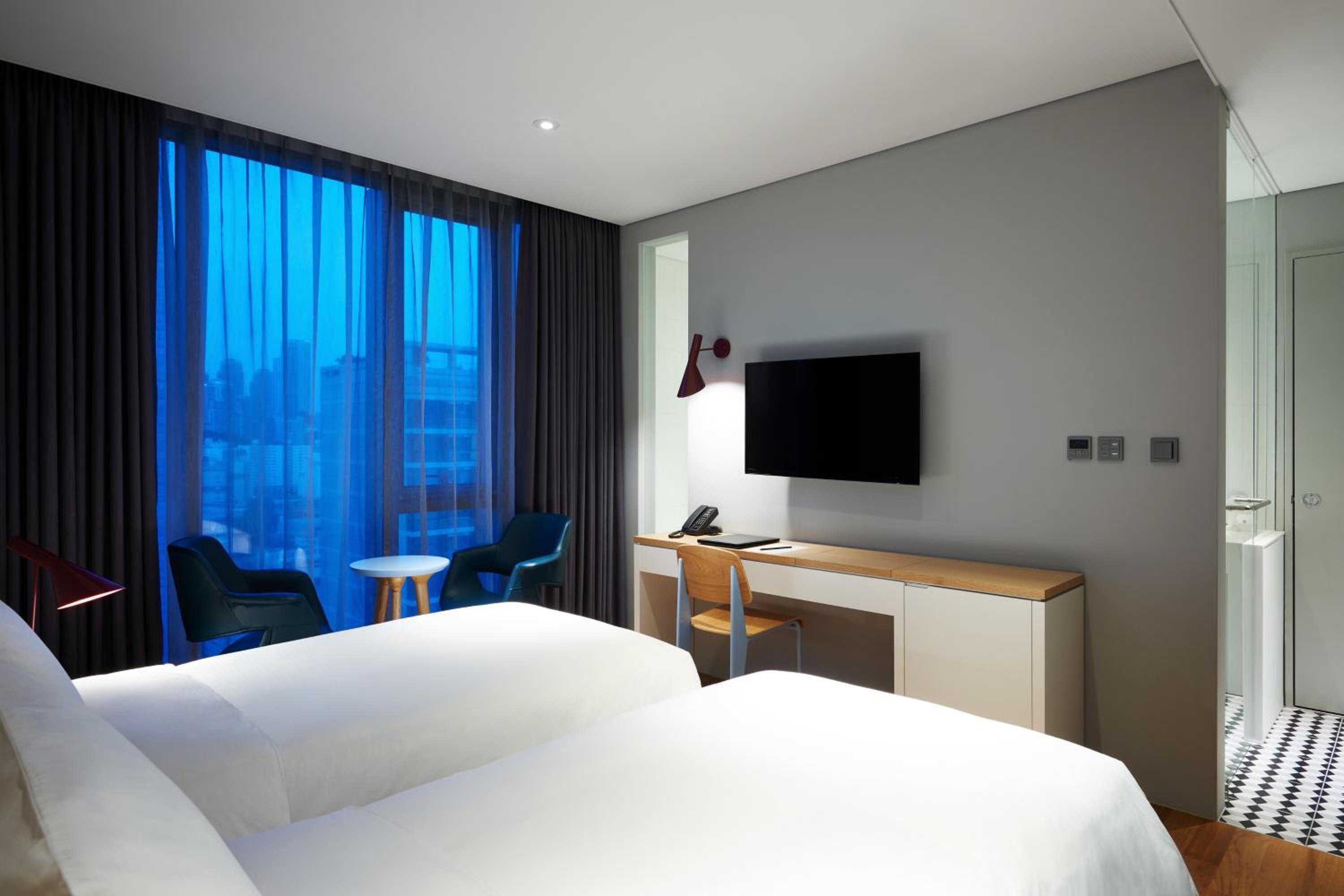 Urban Twin Room photo 3