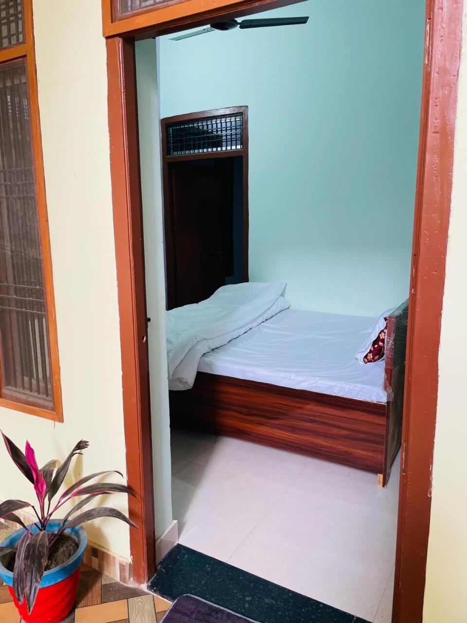 Double Room With Private Bathroom photo 1