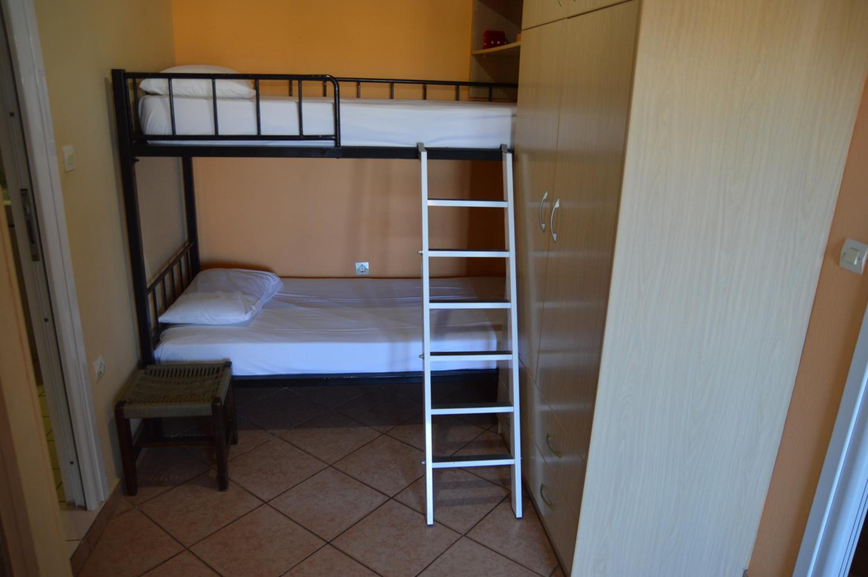 One-Bedroom Apartment photo 3