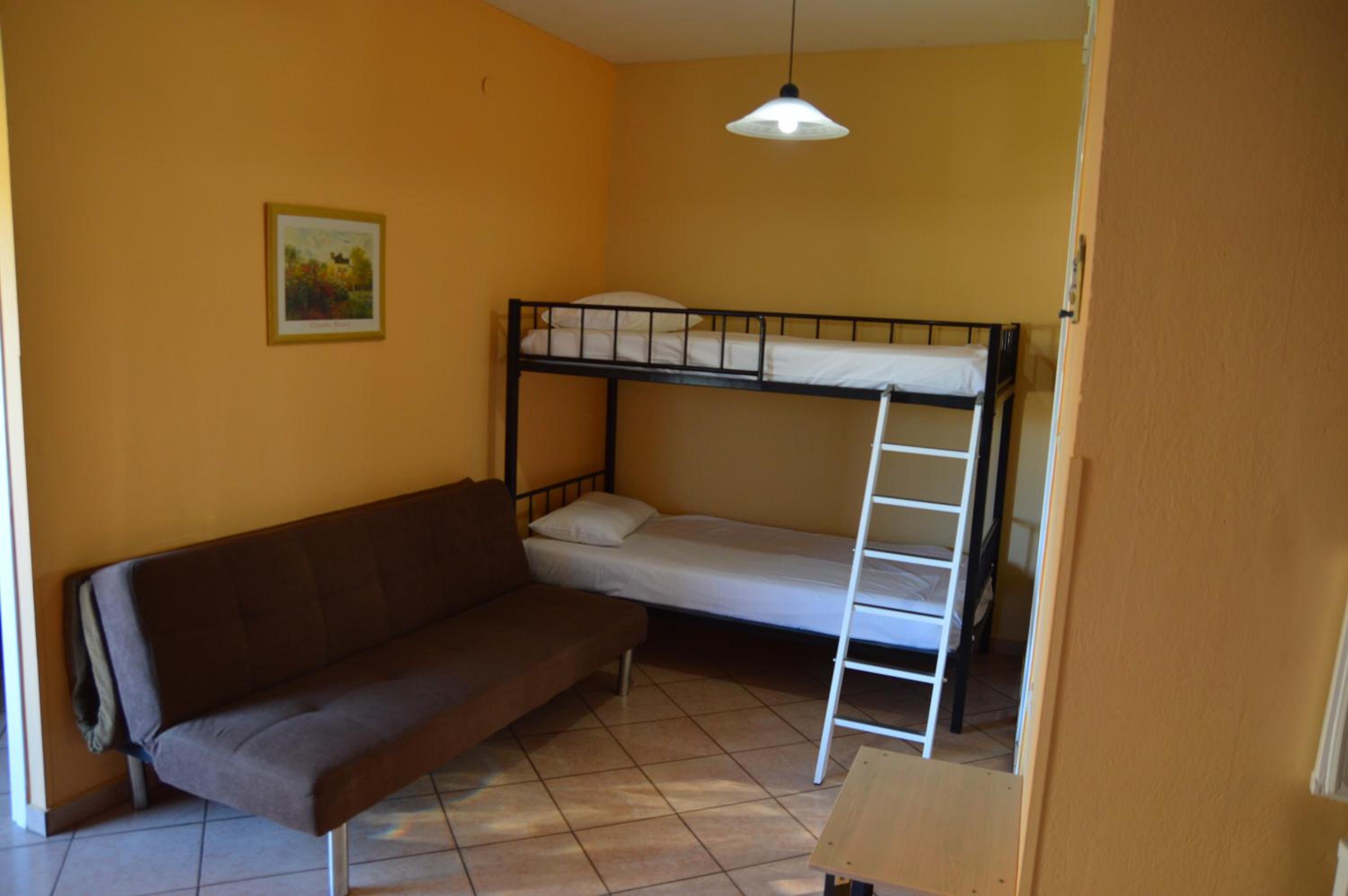 One-Bedroom Apartment photo 2