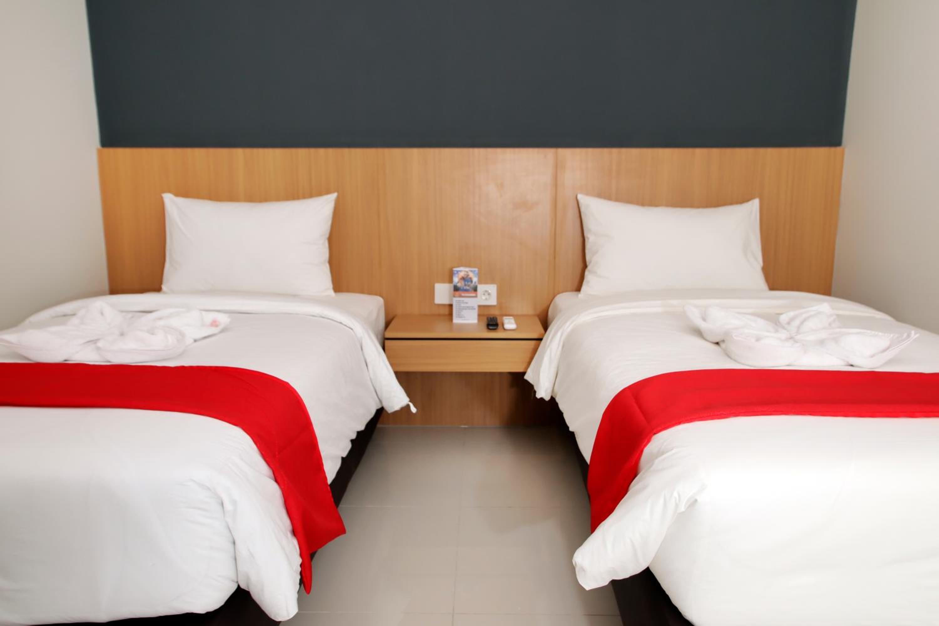 Deluxe Twin Room - Photo 1