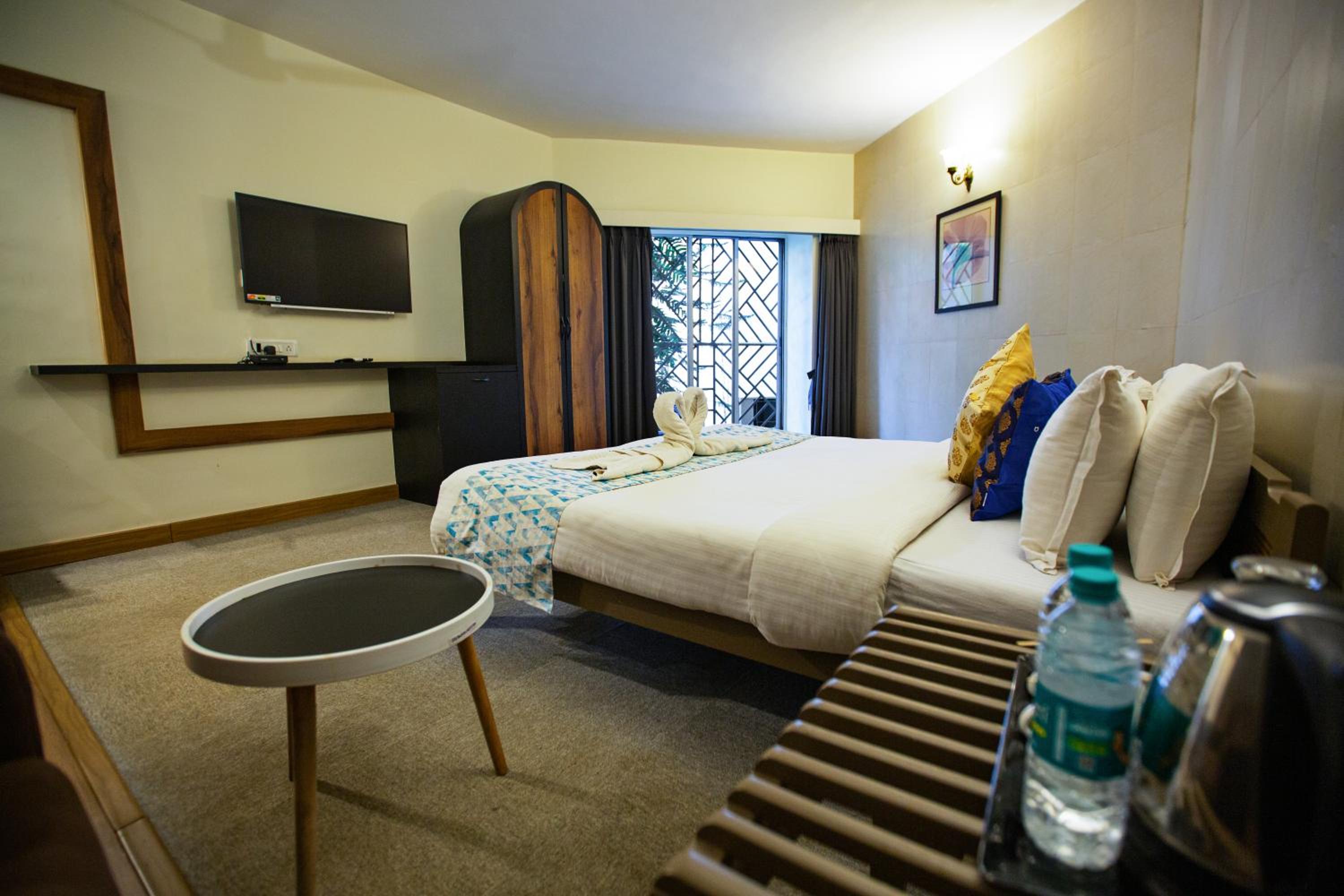 Premium Room - Photo 7