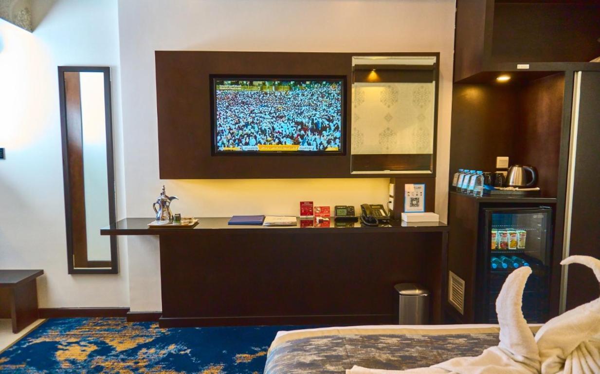 Deluxe Suite photo 1