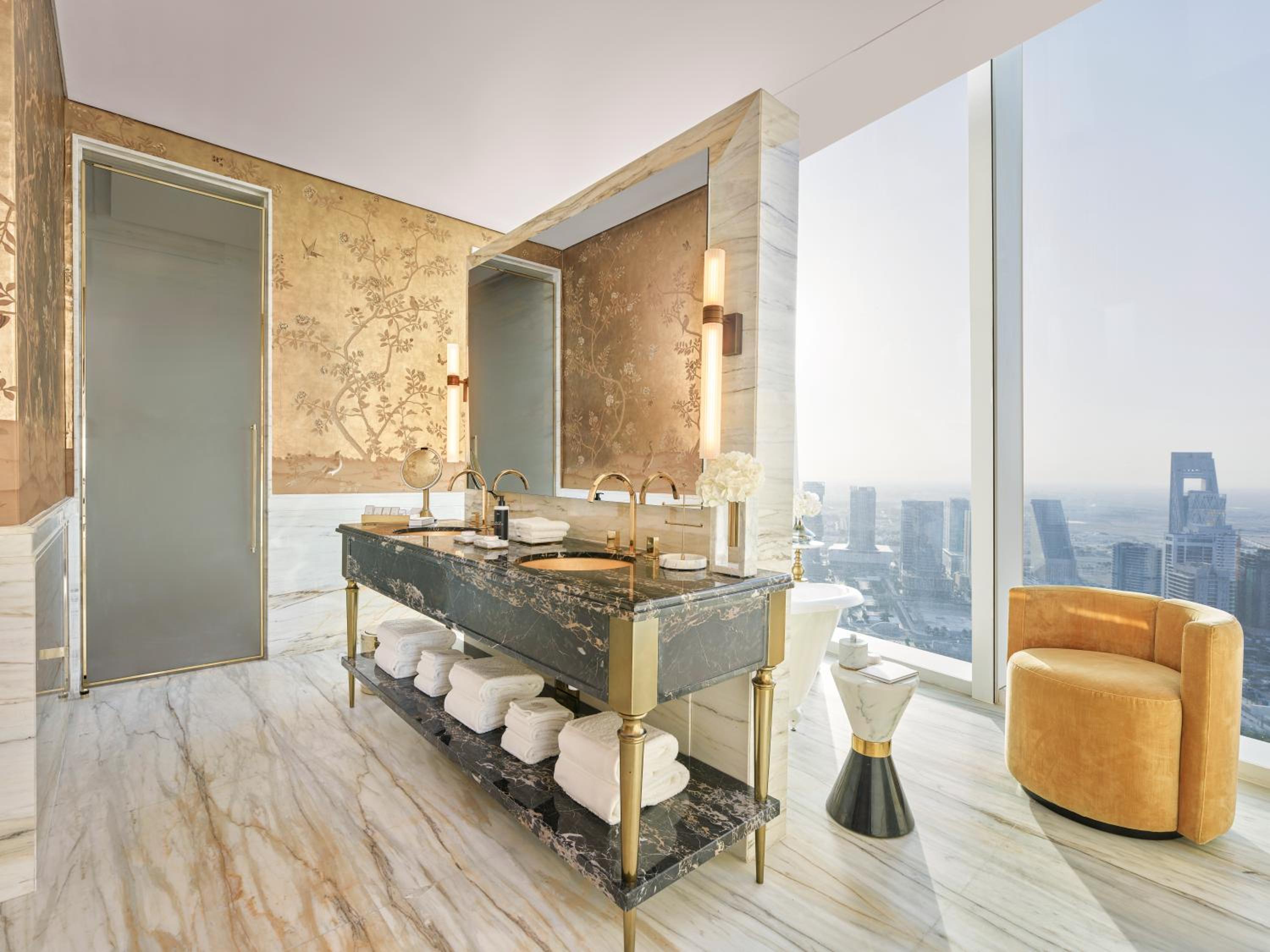 Suite - Parisian photo 3