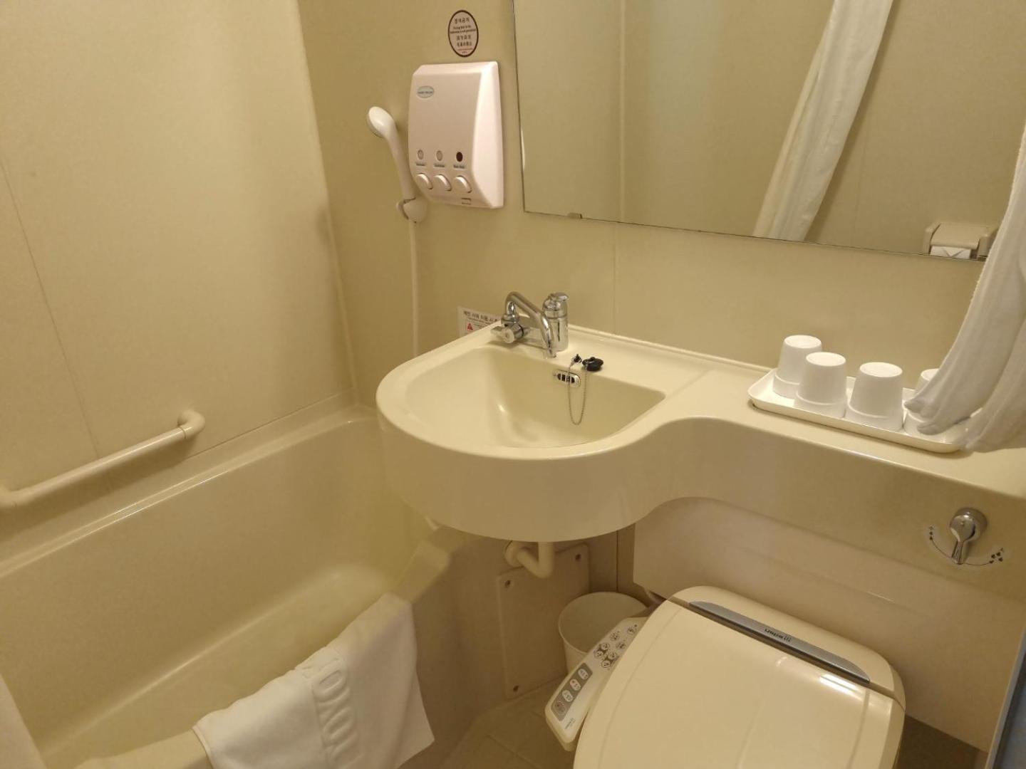 Ocean View Triple Room (No Parking) photo 2
