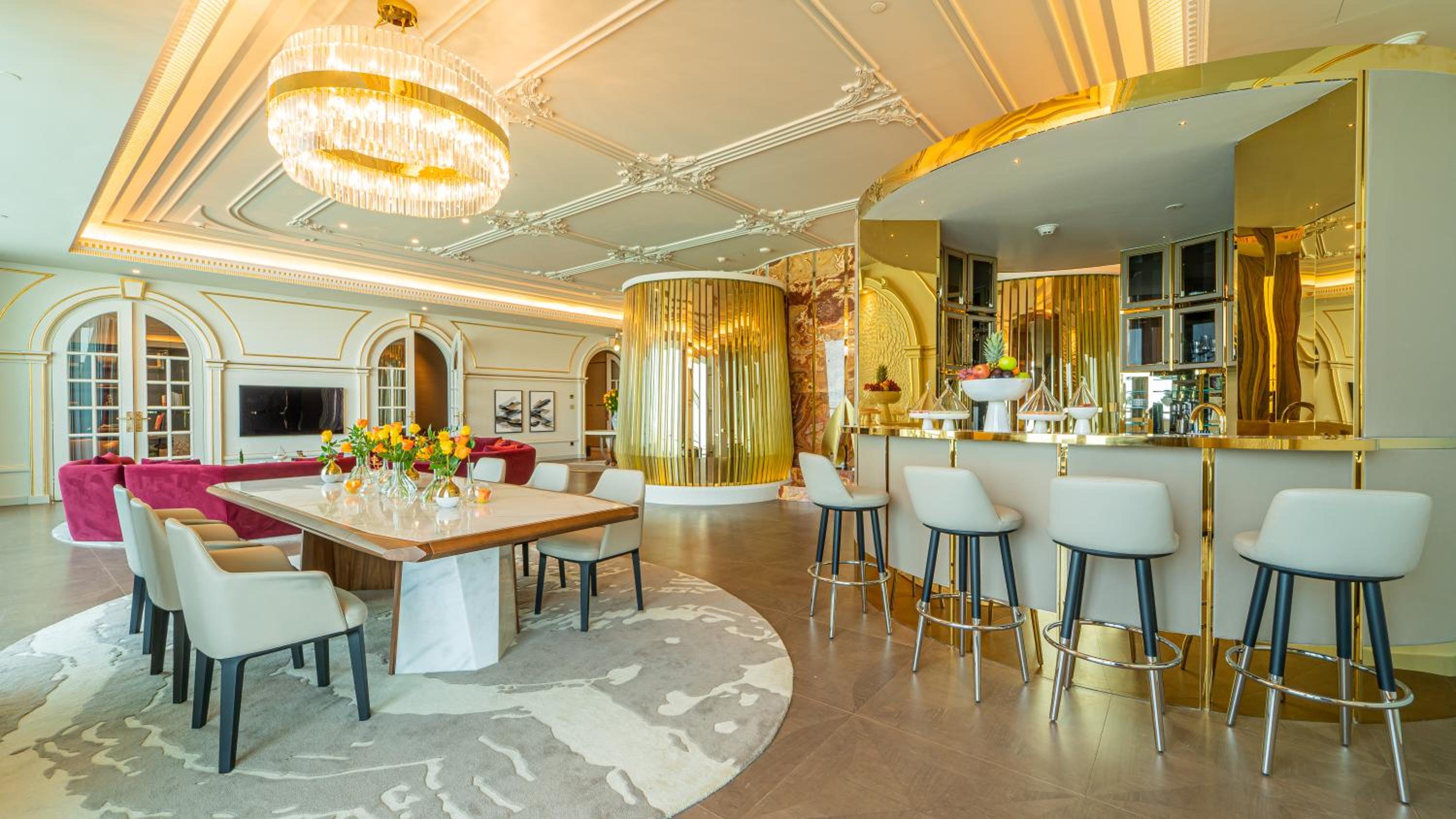 Suite - Raffles photo 3