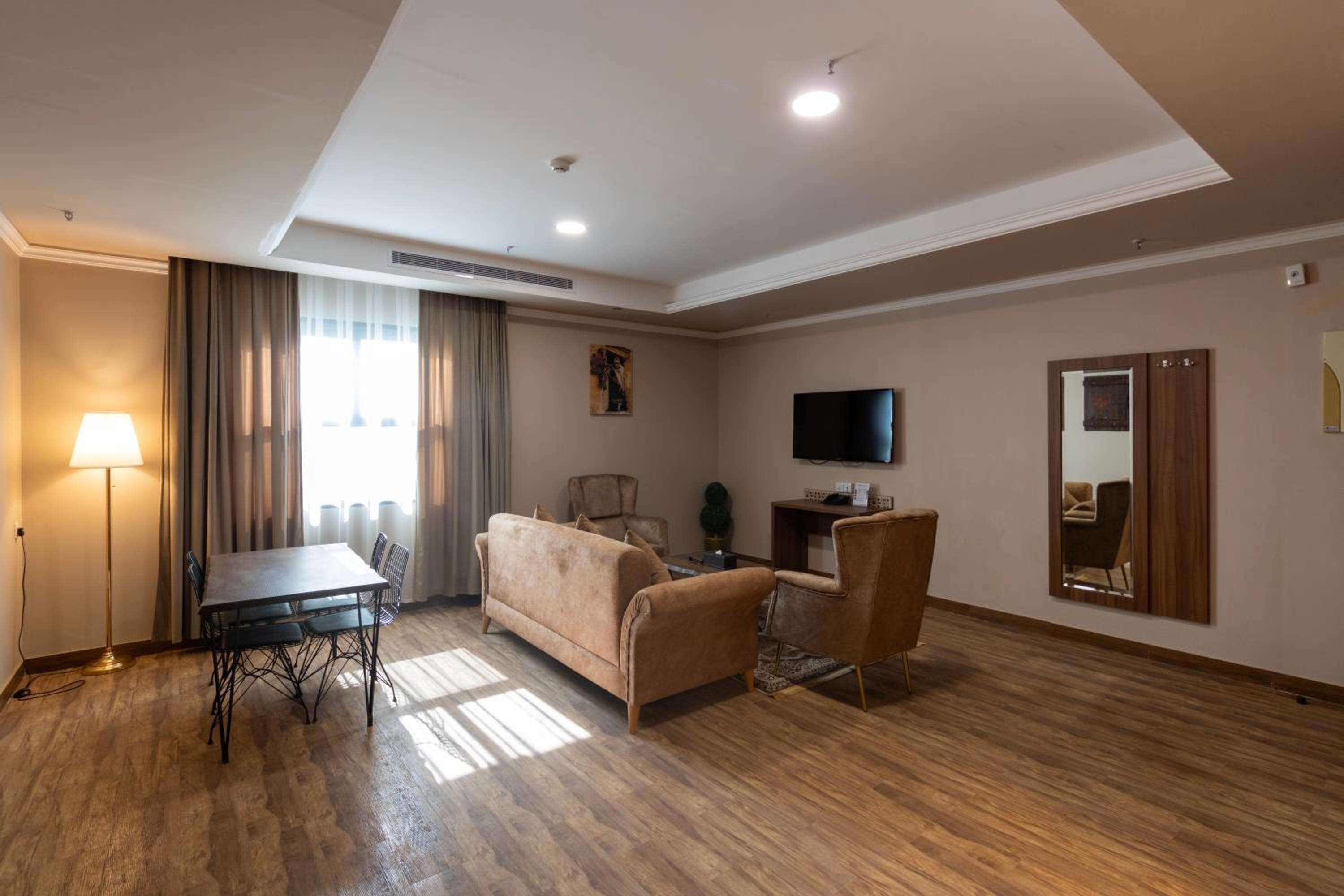 Junior Suite with Garden View