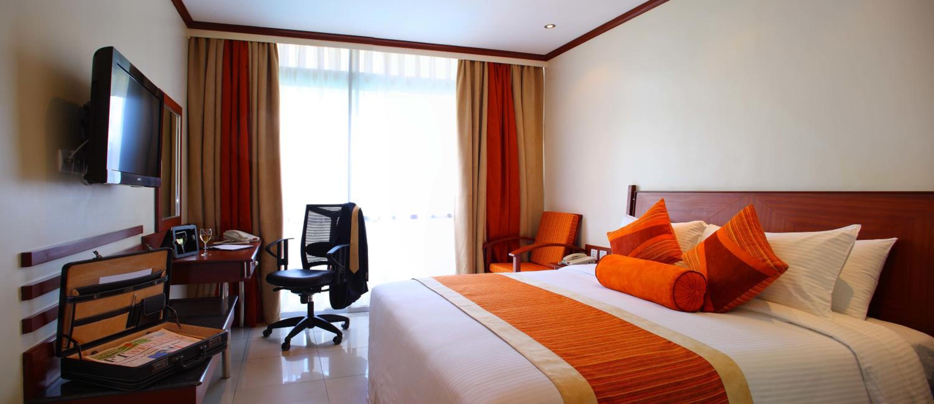 Panafric Queen Room - Photo 5